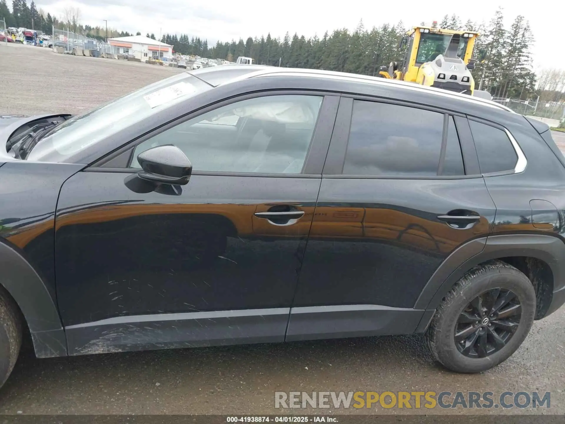 14 Photograph of a damaged car 7MMVABBM3RN176703 MAZDA CX-50 2024