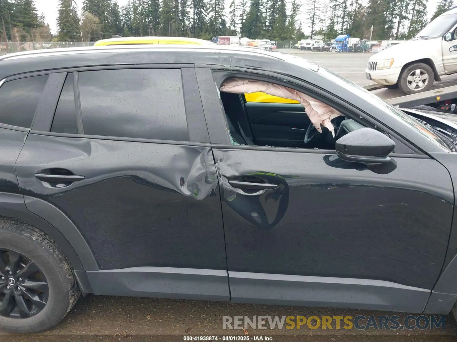 6 Photograph of a damaged car 7MMVABBM3RN176703 MAZDA CX-50 2024