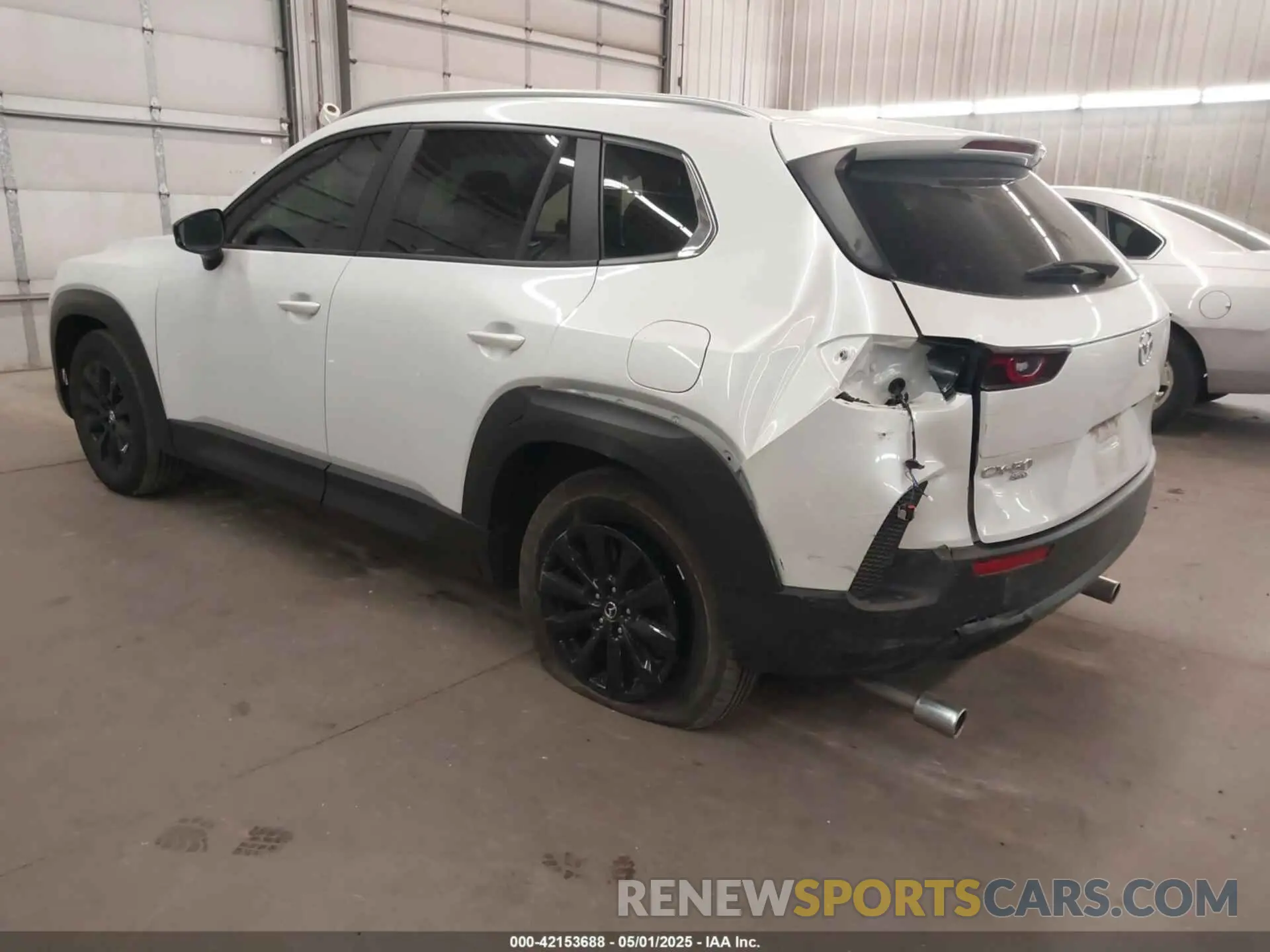 3 Photograph of a damaged car 7MMVABBM3RN243297 MAZDA CX-50 2024