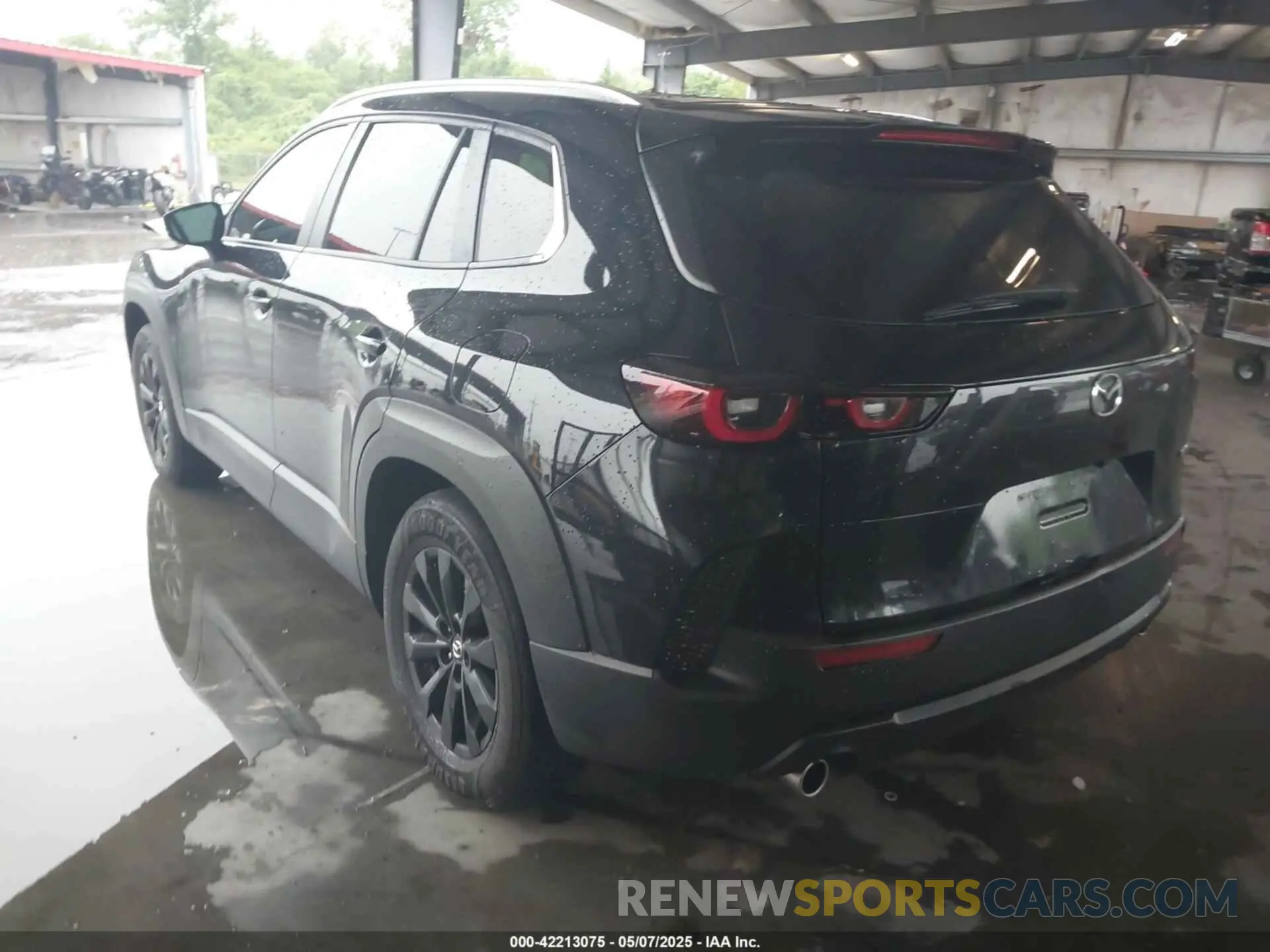3 Photograph of a damaged car 7MMVABBM4RN161126 MAZDA CX-50 2024