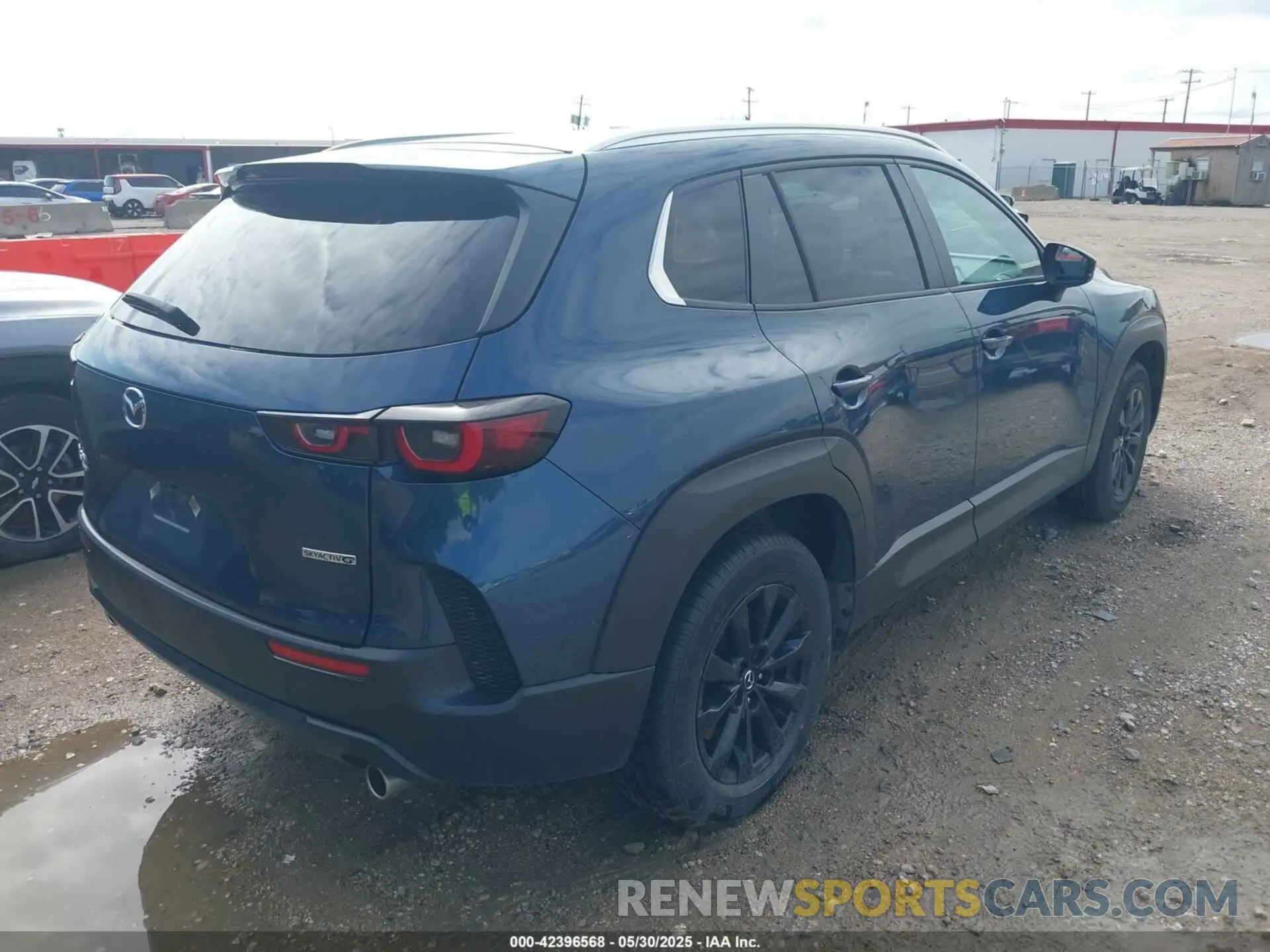 4 Photograph of a damaged car 7MMVABBM4RN181098 MAZDA CX-50 2024