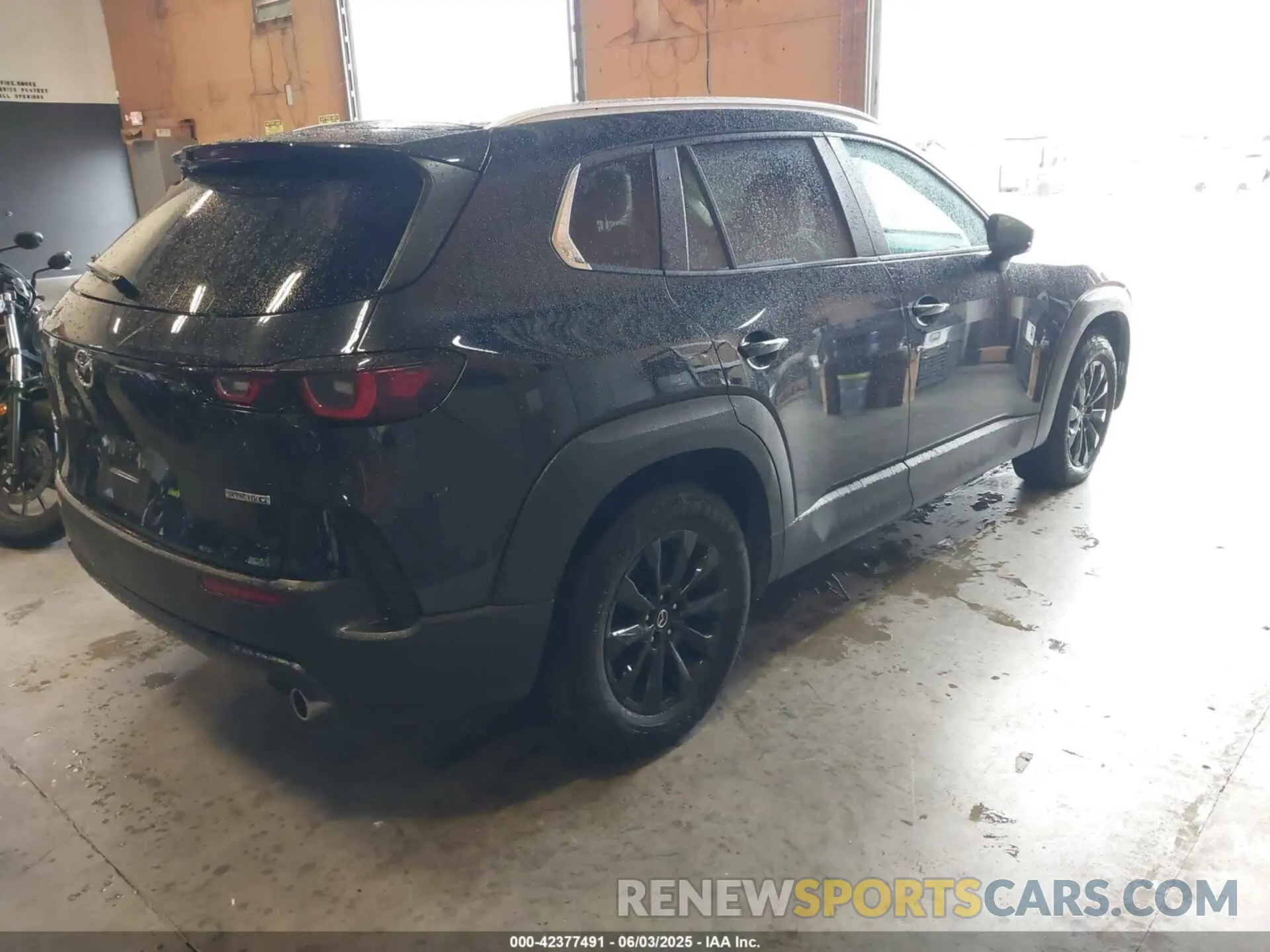 4 Photograph of a damaged car 7MMVABBM4RN186110 MAZDA CX-50 2024