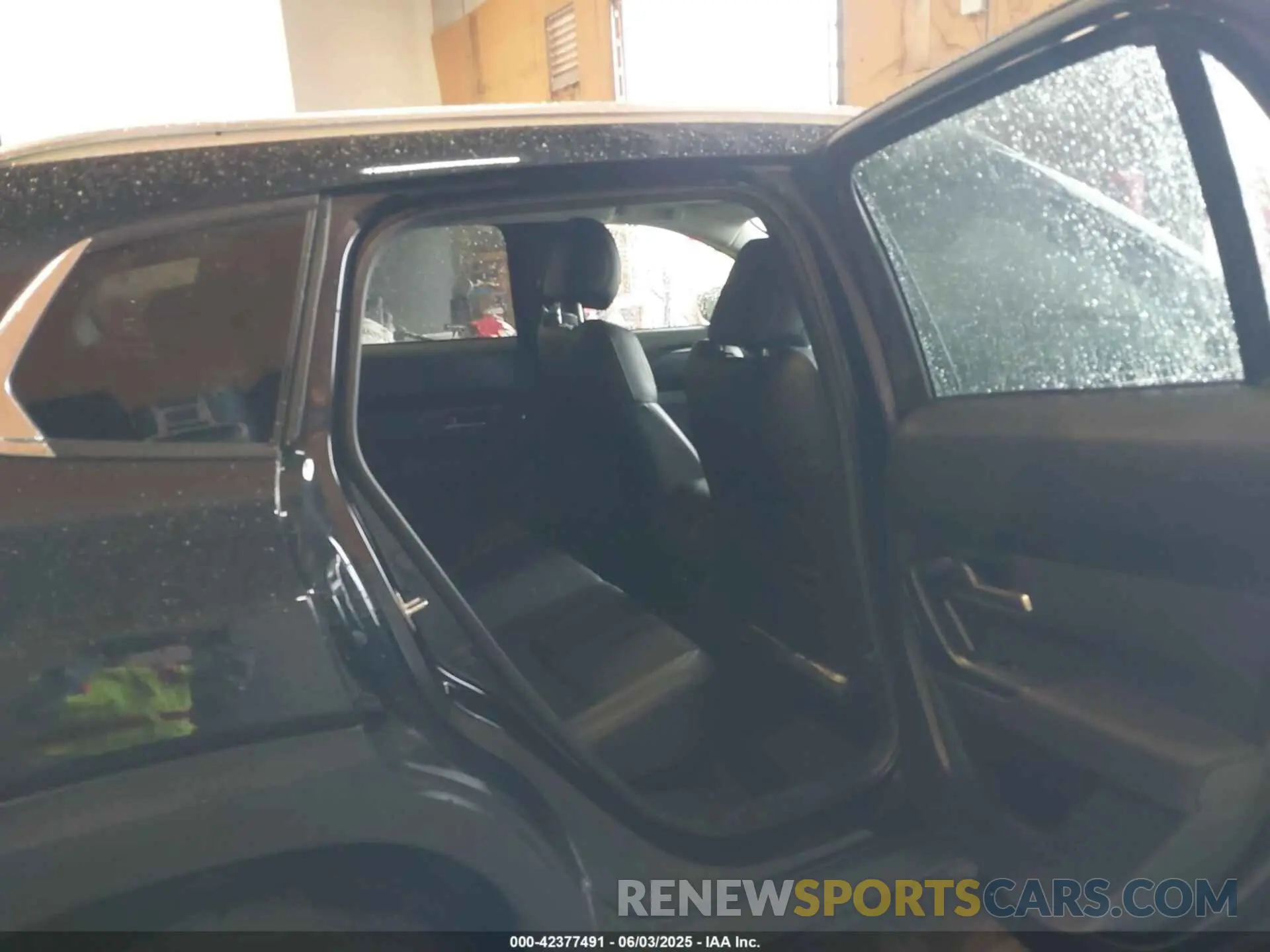 8 Photograph of a damaged car 7MMVABBM4RN186110 MAZDA CX-50 2024