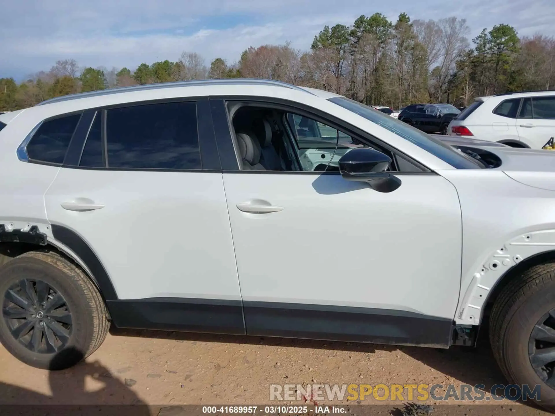 14 Photograph of a damaged car 7MMVABBM4RN242384 MAZDA CX-50 2024