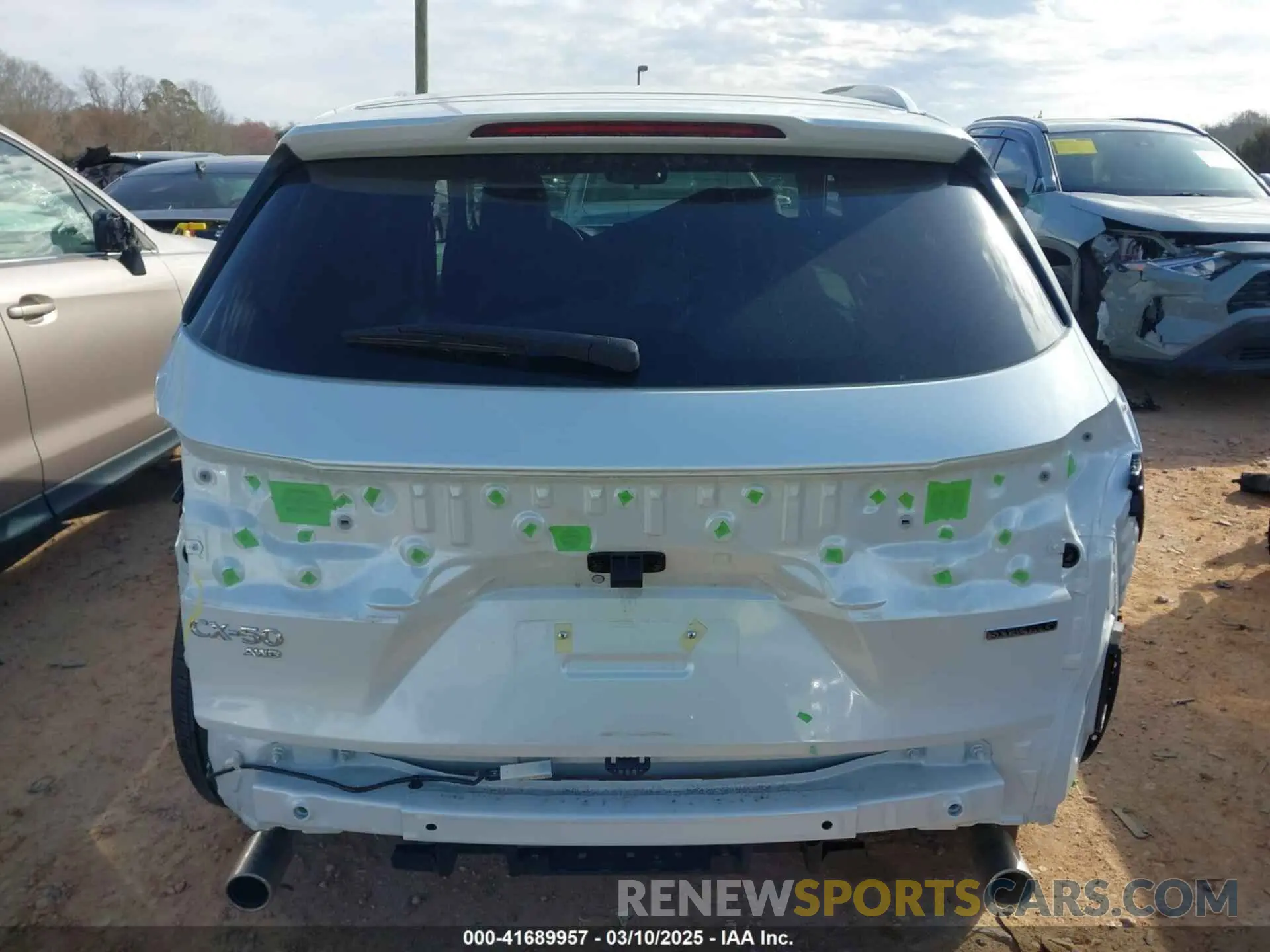 17 Photograph of a damaged car 7MMVABBM4RN242384 MAZDA CX-50 2024