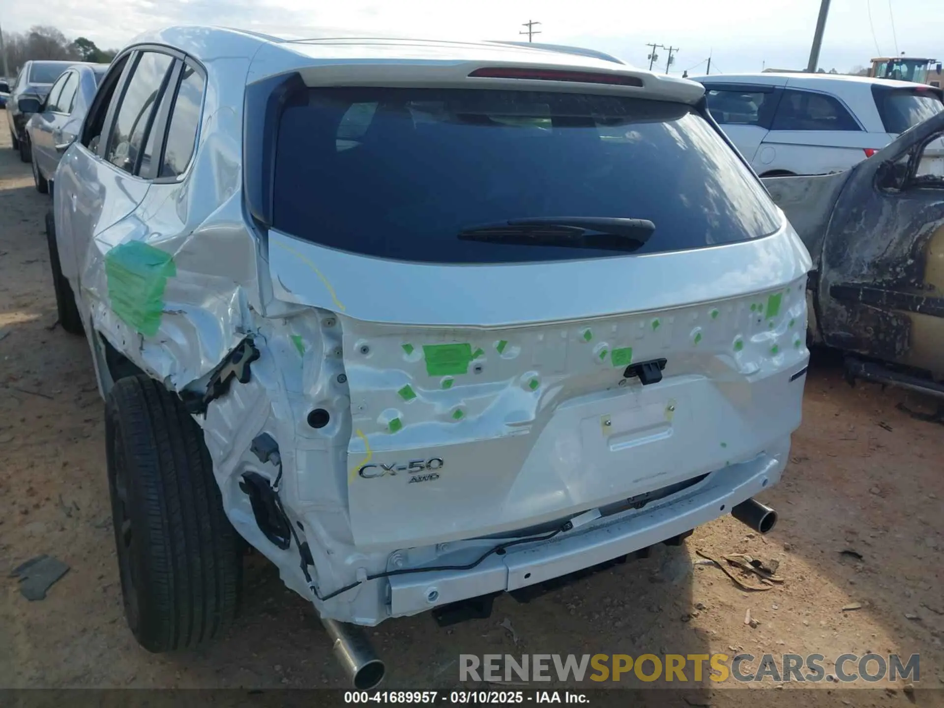 18 Photograph of a damaged car 7MMVABBM4RN242384 MAZDA CX-50 2024