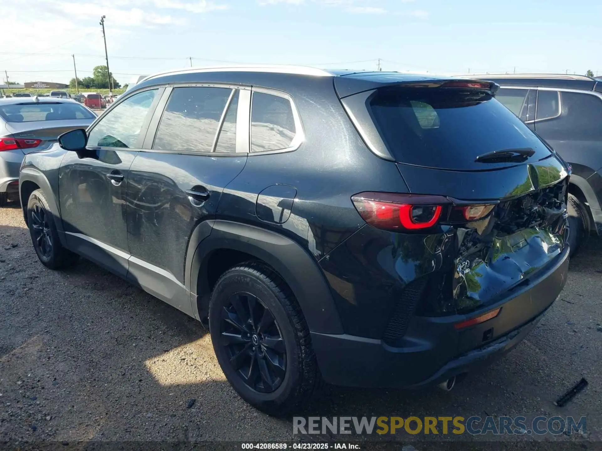 3 Photograph of a damaged car 7MMVABBM5RN167209 MAZDA CX-50 2024