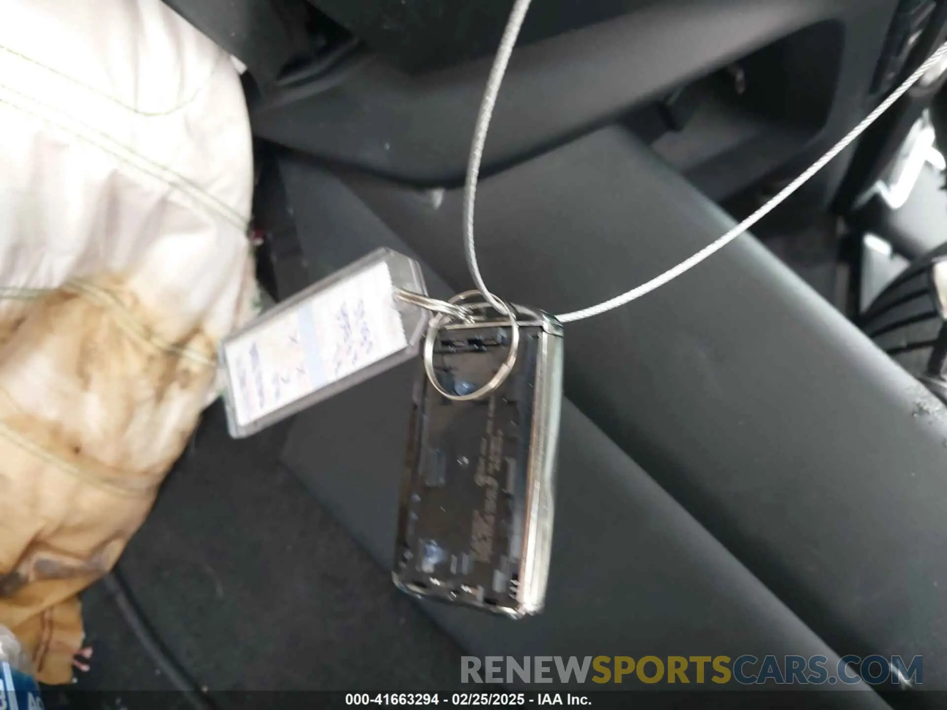 11 Photograph of a damaged car 7MMVABBM6RN175805 MAZDA CX-50 2024