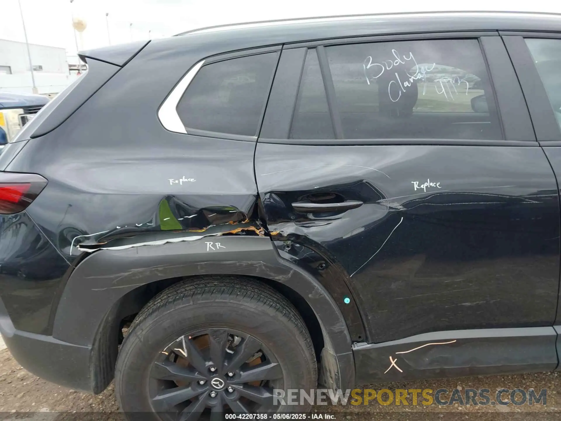 6 Photograph of a damaged car 7MMVABBM8RN175773 MAZDA CX-50 2024