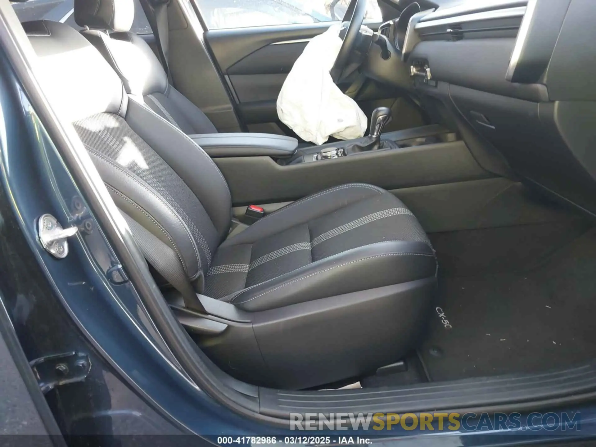 5 Photograph of a damaged car 7MMVABBM8RN179595 MAZDA CX-50 2024