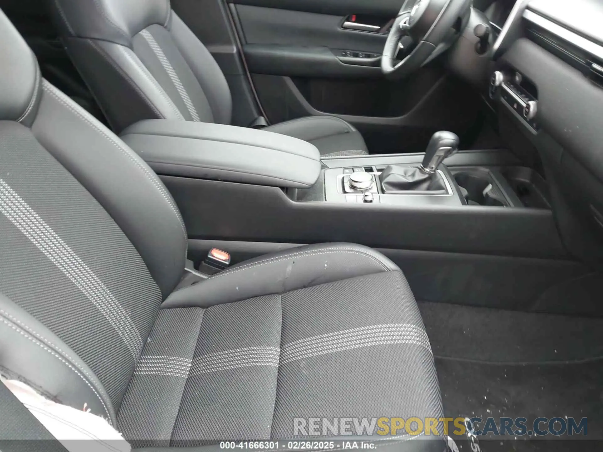 5 Photograph of a damaged car 7MMVABBM8RN181296 MAZDA CX-50 2024
