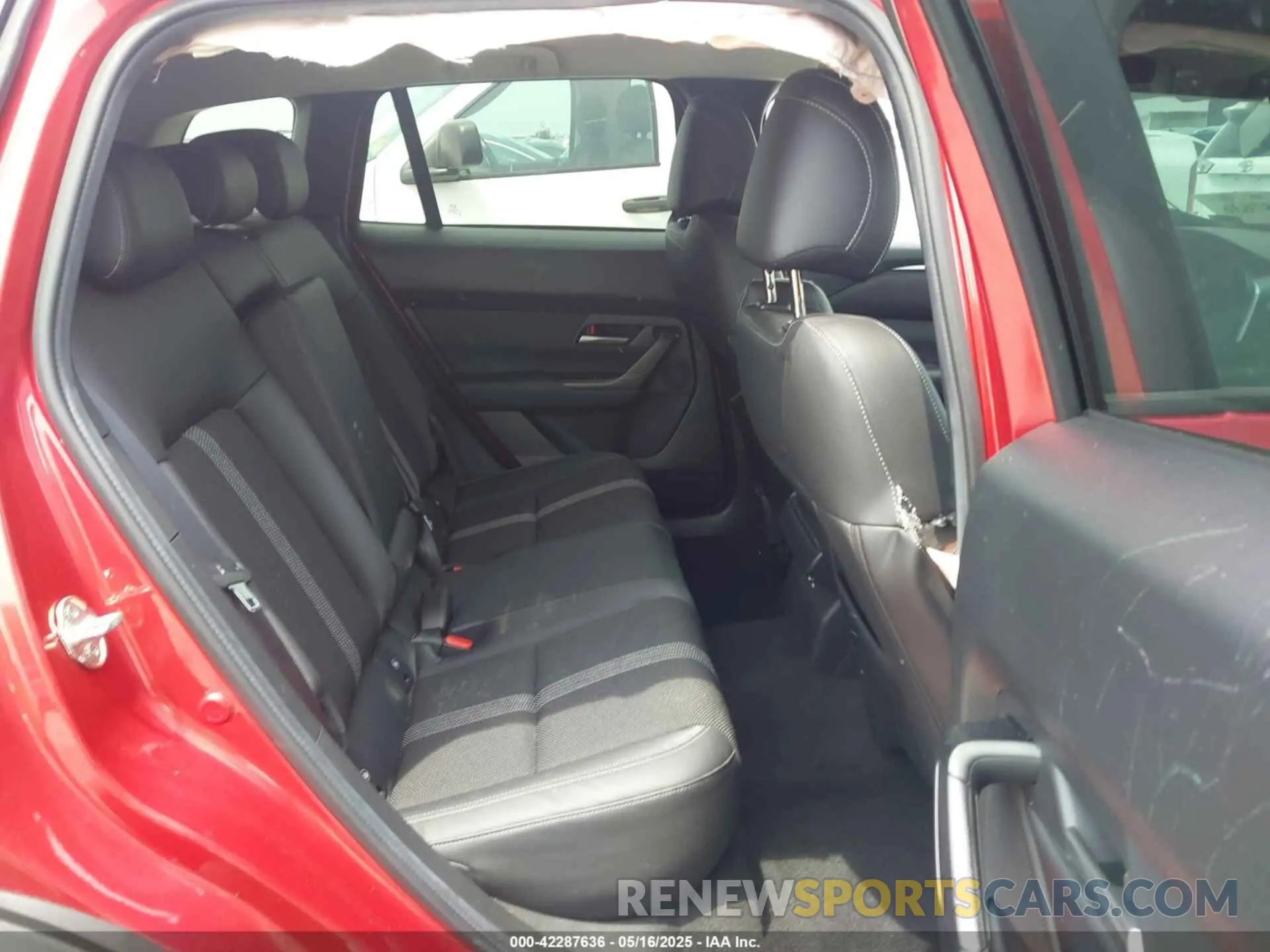 8 Photograph of a damaged car 7MMVABBM9RN205024 MAZDA CX-50 2024