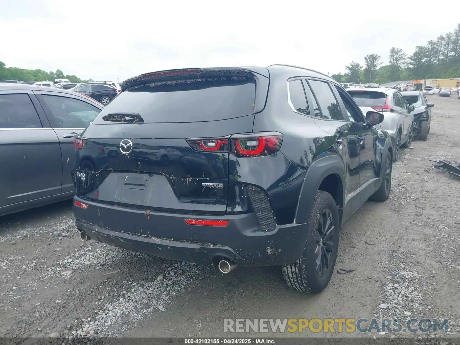 4 Photograph of a damaged car 7MMVABBMXRN171661 MAZDA CX-50 2024