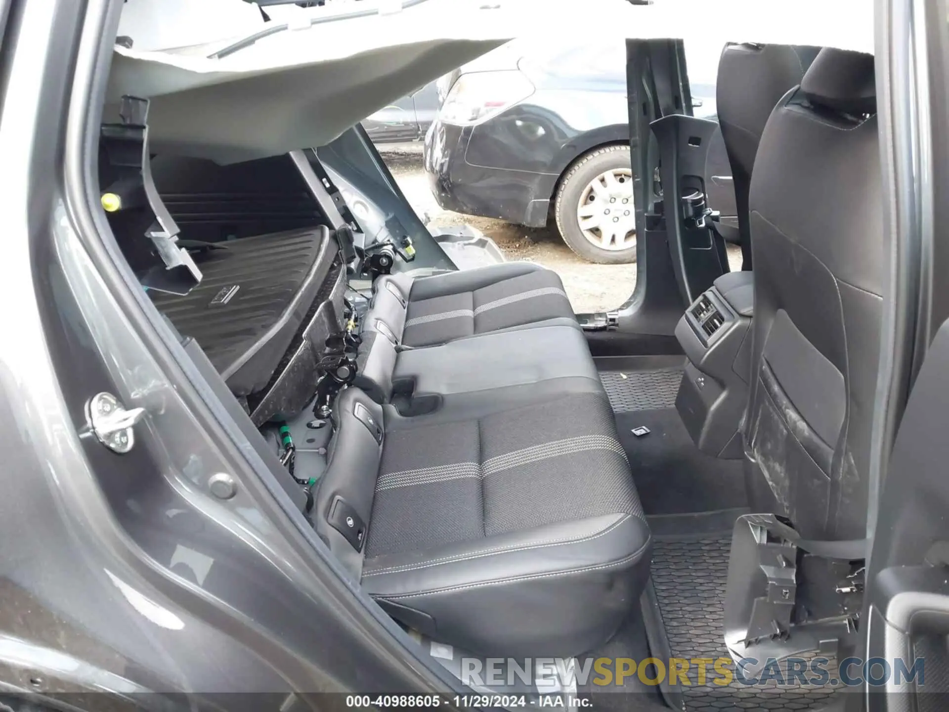 8 Photograph of a damaged car 7MMVABDM0RN239303 MAZDA CX-50 2024