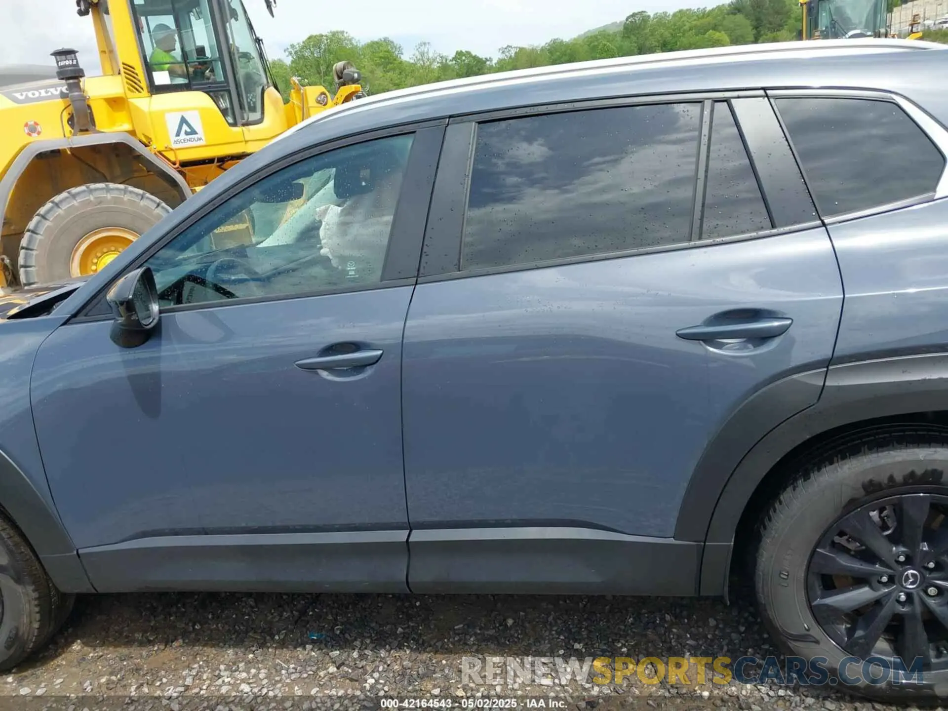15 Photograph of a damaged car 7MMVABDM1RN187387 MAZDA CX-50 2024