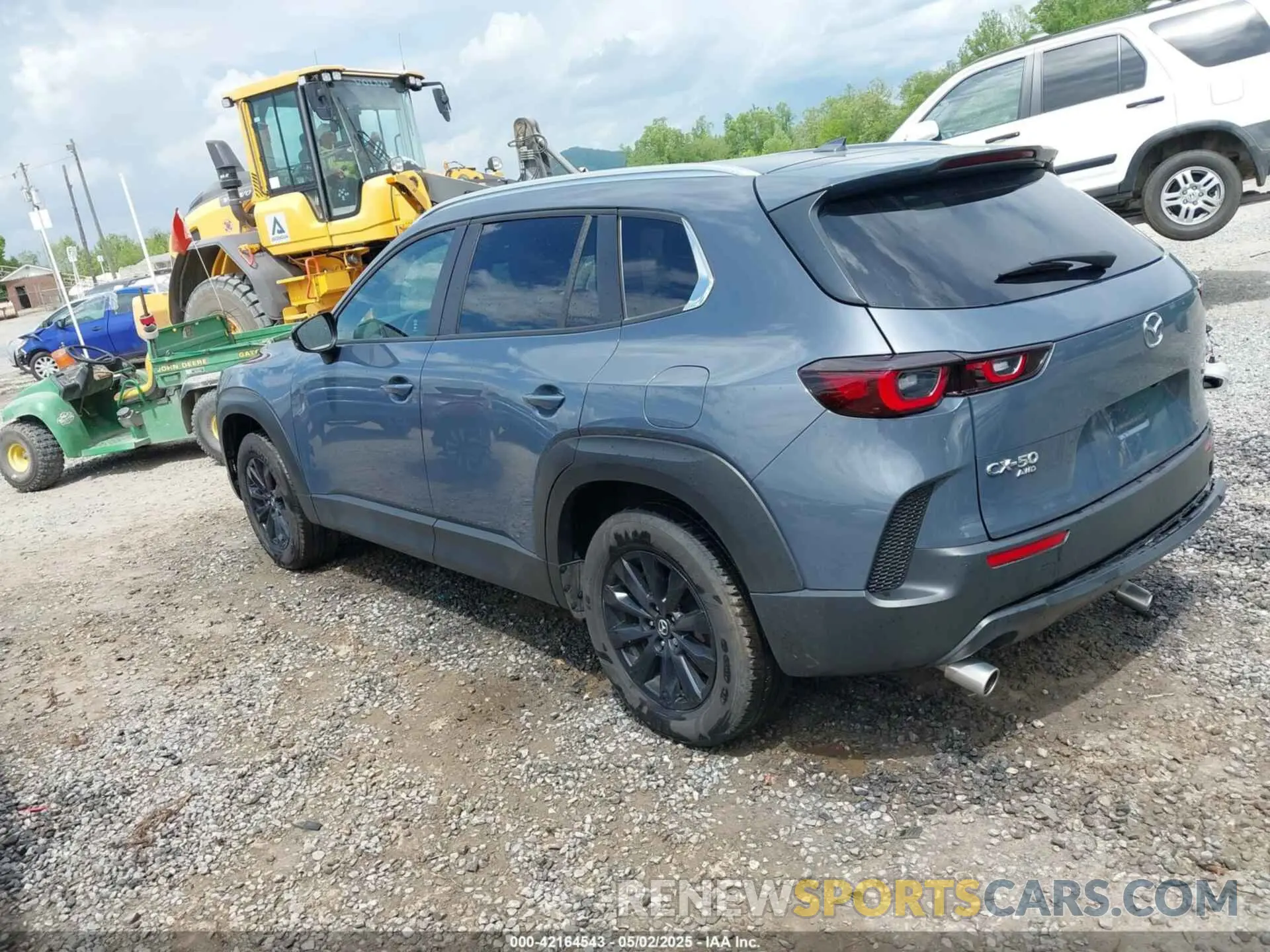 3 Photograph of a damaged car 7MMVABDM1RN187387 MAZDA CX-50 2024