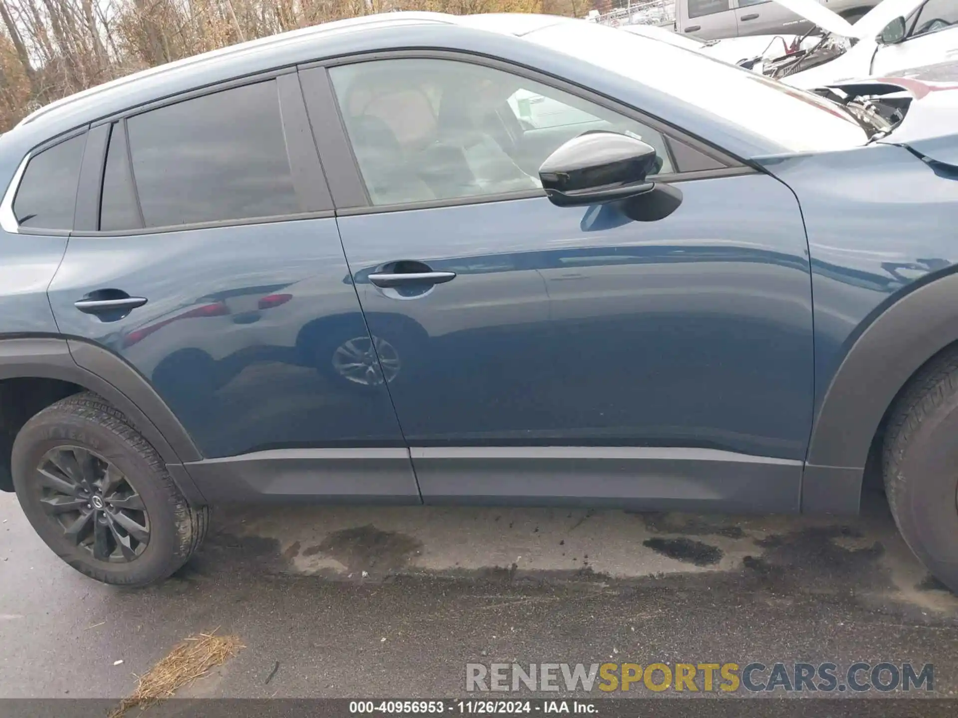 13 Photograph of a damaged car 7MMVABDM2RN157105 MAZDA CX-50 2024