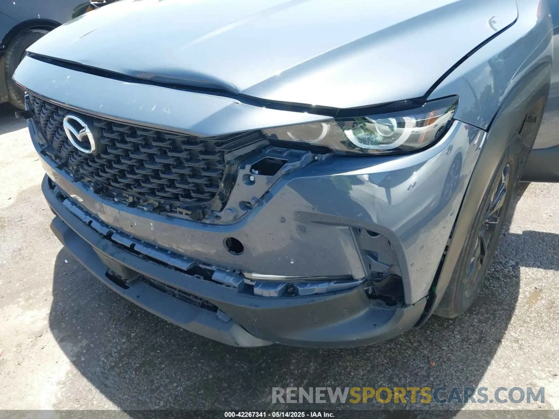 6 Photograph of a damaged car 7MMVABDM3RN196530 MAZDA CX-50 2024