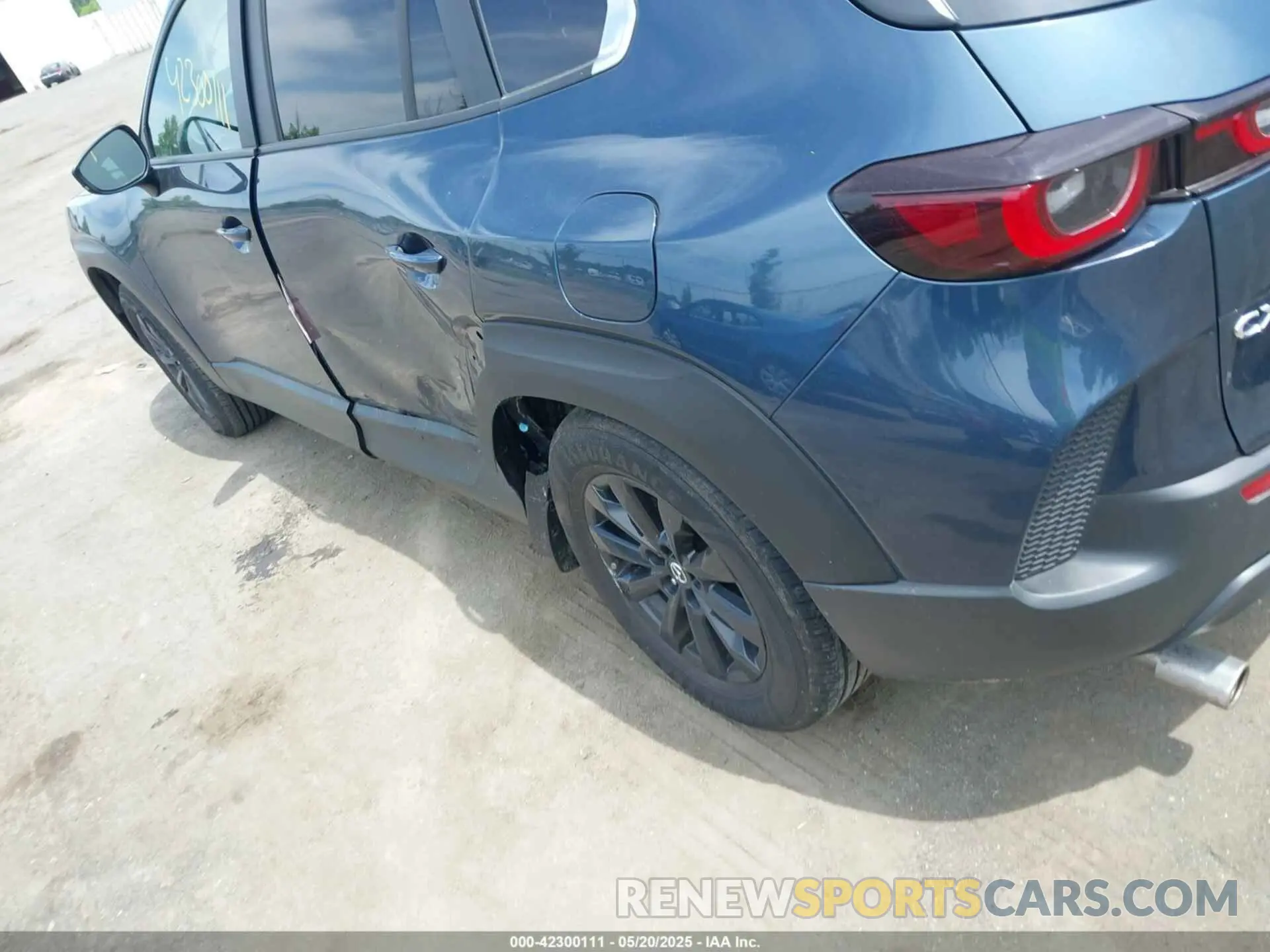 6 Photograph of a damaged car 7MMVABDM4RN157011 MAZDA CX-50 2024