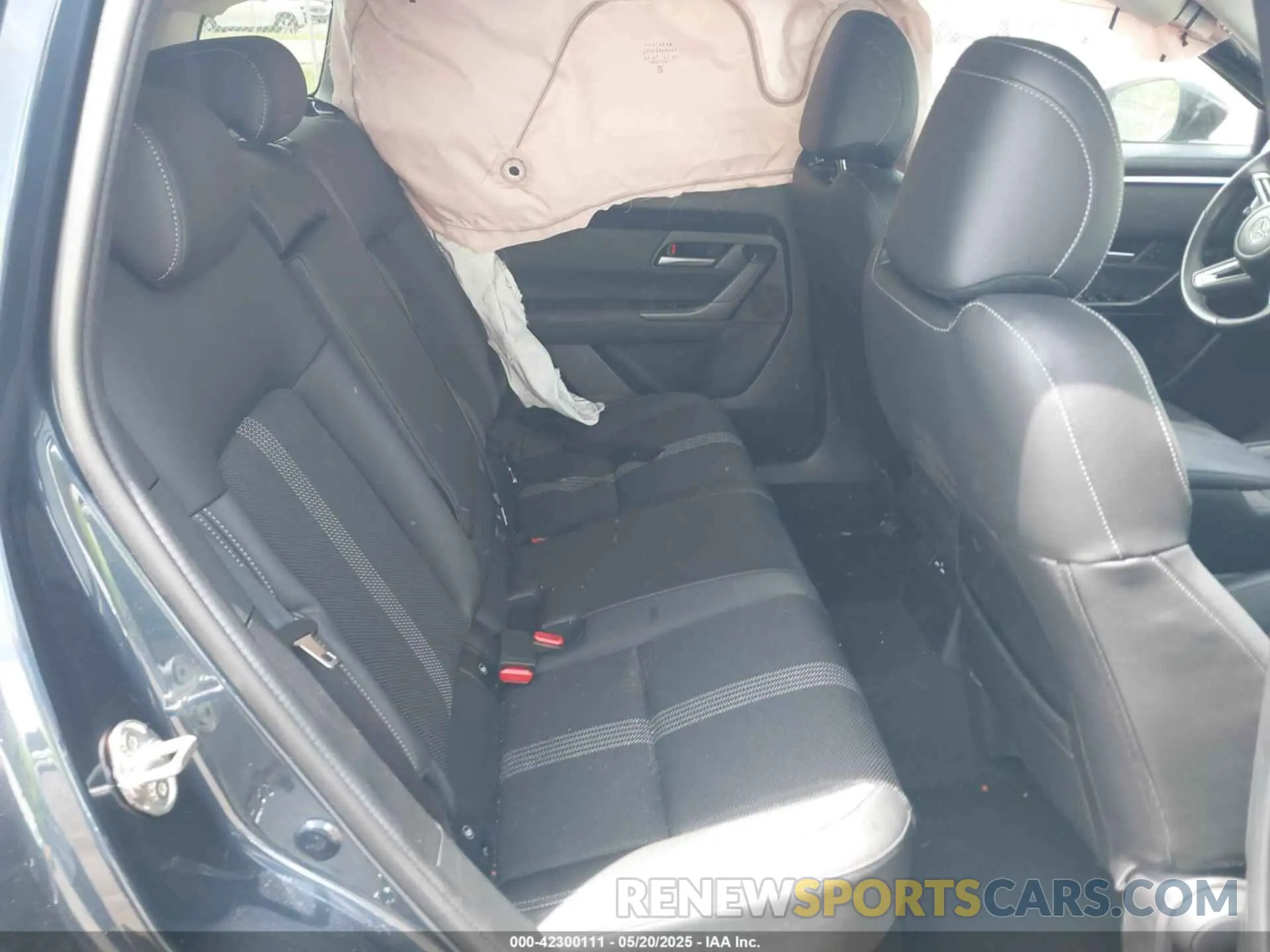 8 Photograph of a damaged car 7MMVABDM4RN157011 MAZDA CX-50 2024