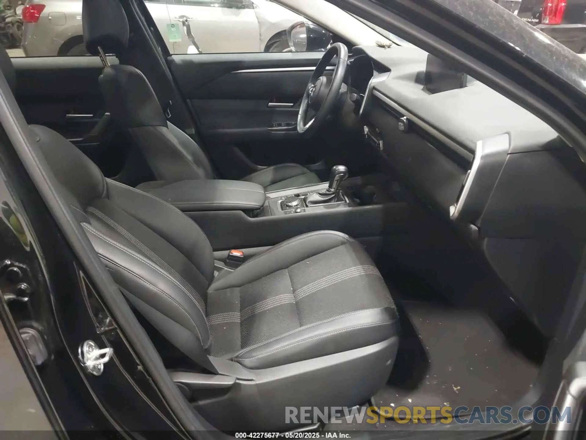 5 Photograph of a damaged car 7MMVABDM5RN155591 MAZDA CX-50 2024