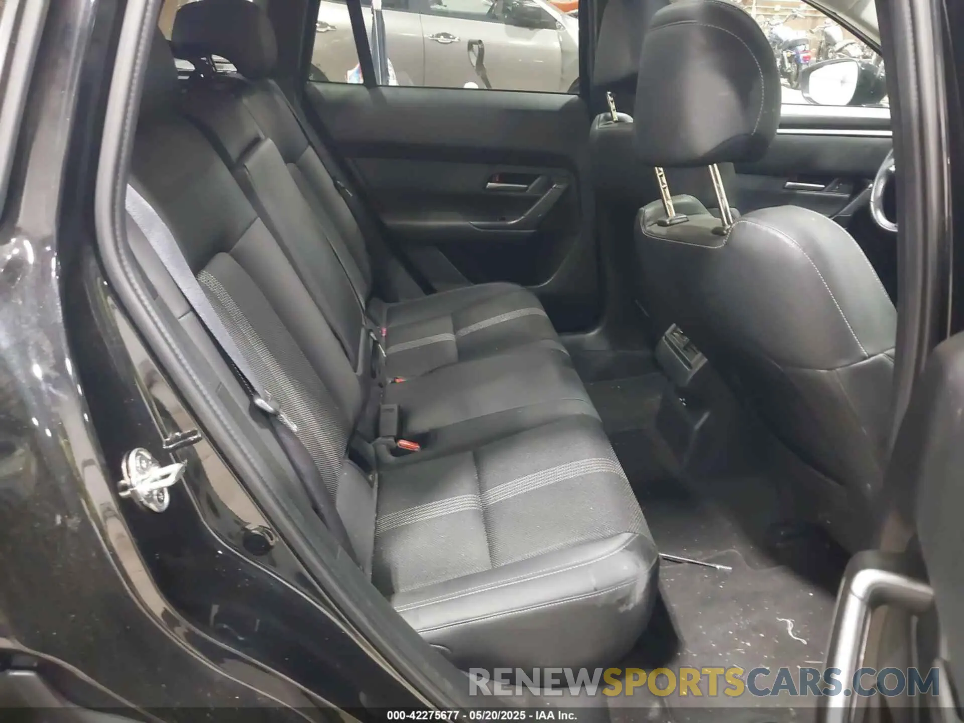 8 Photograph of a damaged car 7MMVABDM5RN155591 MAZDA CX-50 2024