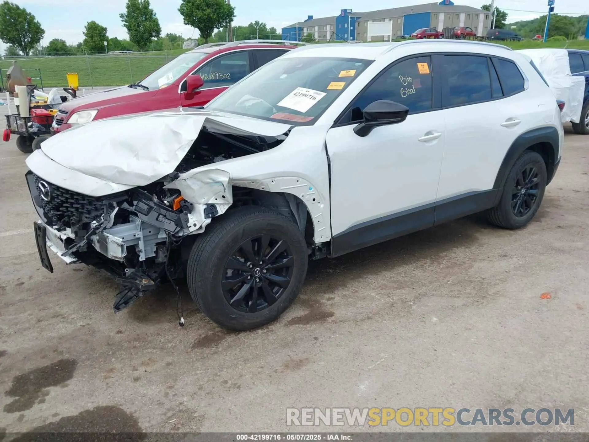 2 Photograph of a damaged car 7MMVABDM5RN191698 MAZDA CX-50 2024