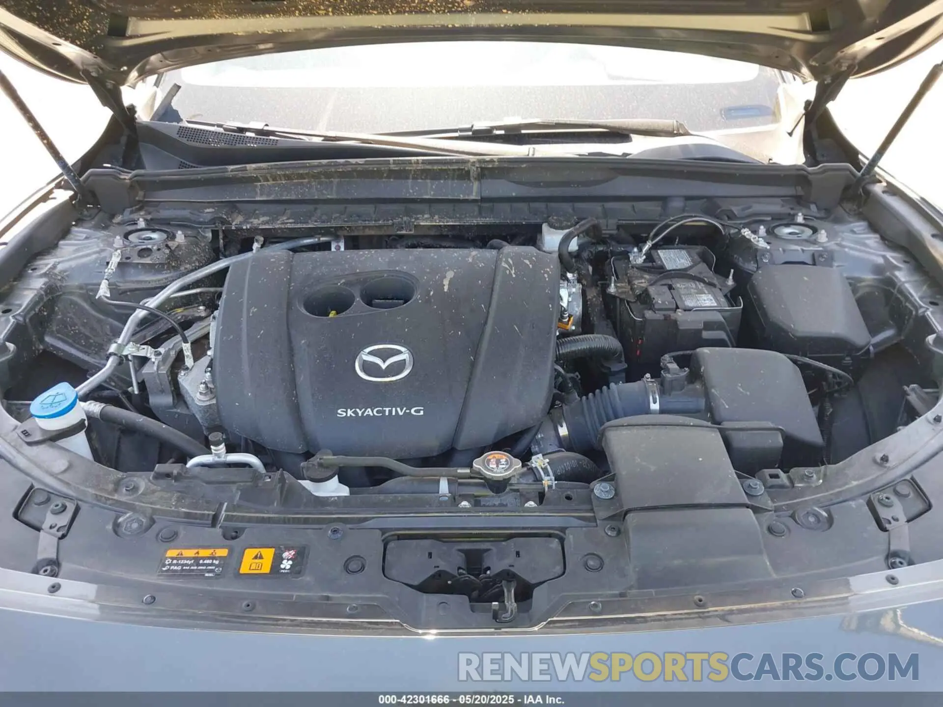10 Photograph of a damaged car 7MMVABDM5RN234730 MAZDA CX-50 2024
