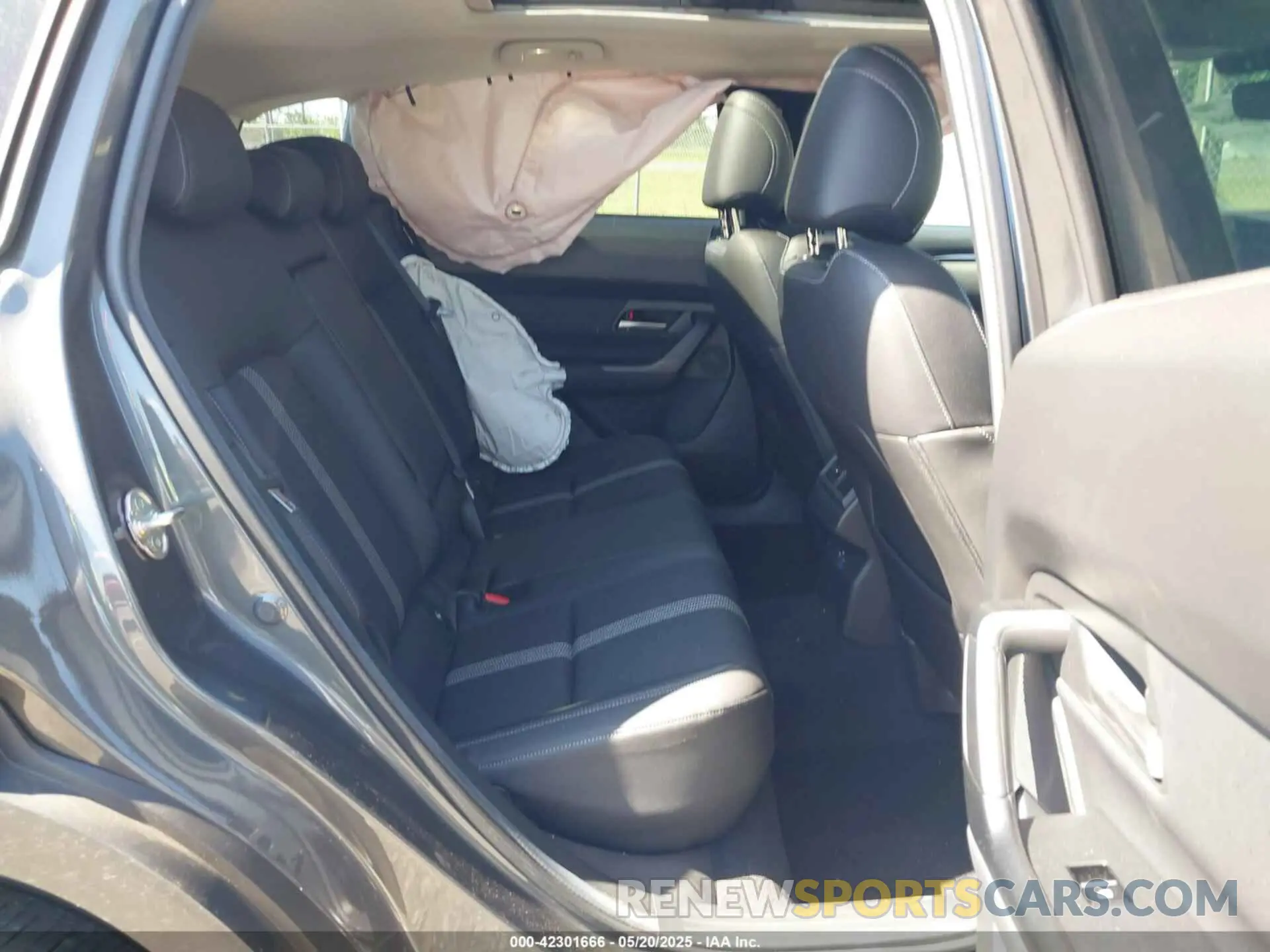 8 Photograph of a damaged car 7MMVABDM5RN234730 MAZDA CX-50 2024