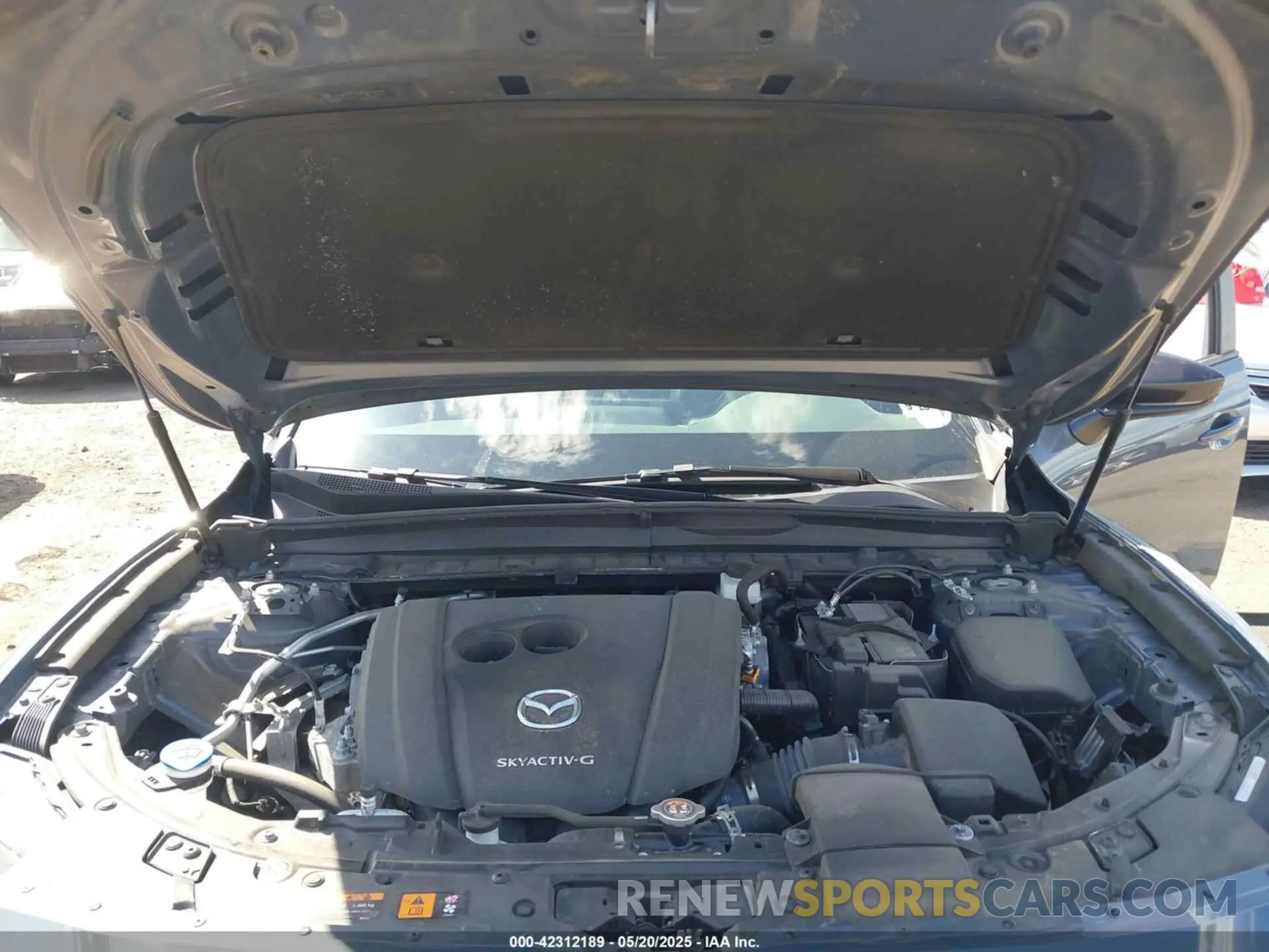 10 Photograph of a damaged car 7MMVABDM7RN160582 MAZDA CX-50 2024