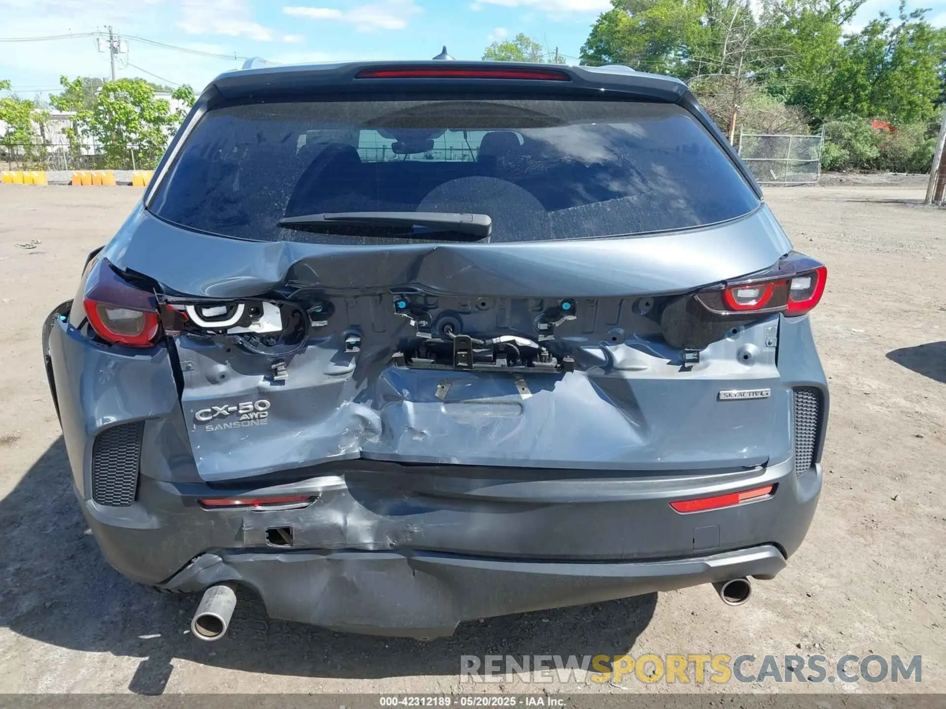 6 Photograph of a damaged car 7MMVABDM7RN160582 MAZDA CX-50 2024