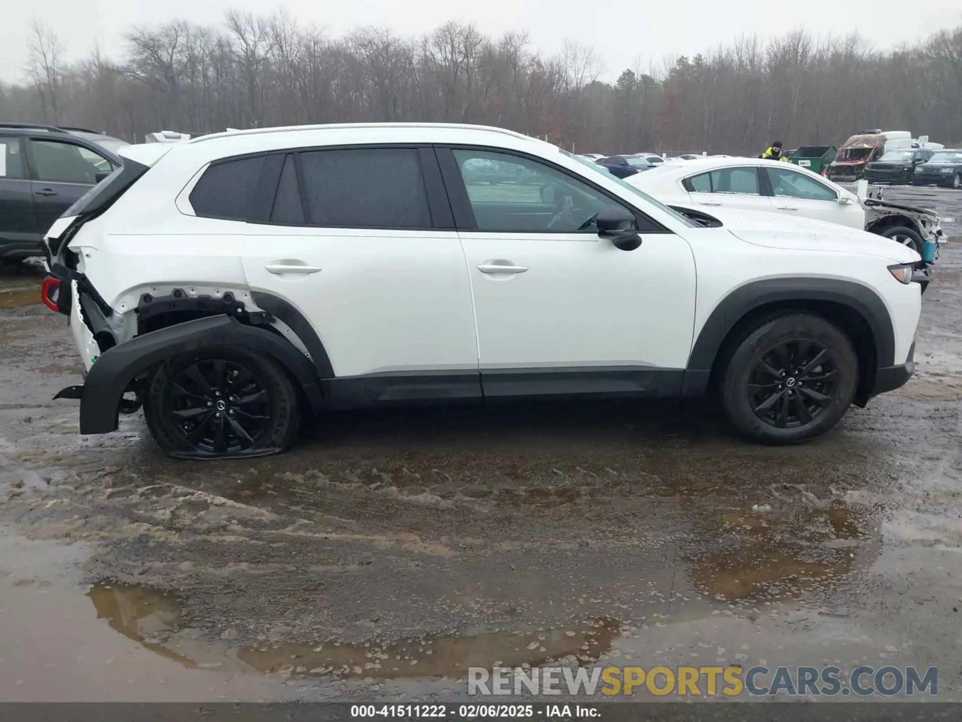 13 Photograph of a damaged car 7MMVABDM8RN162809 MAZDA CX-50 2024