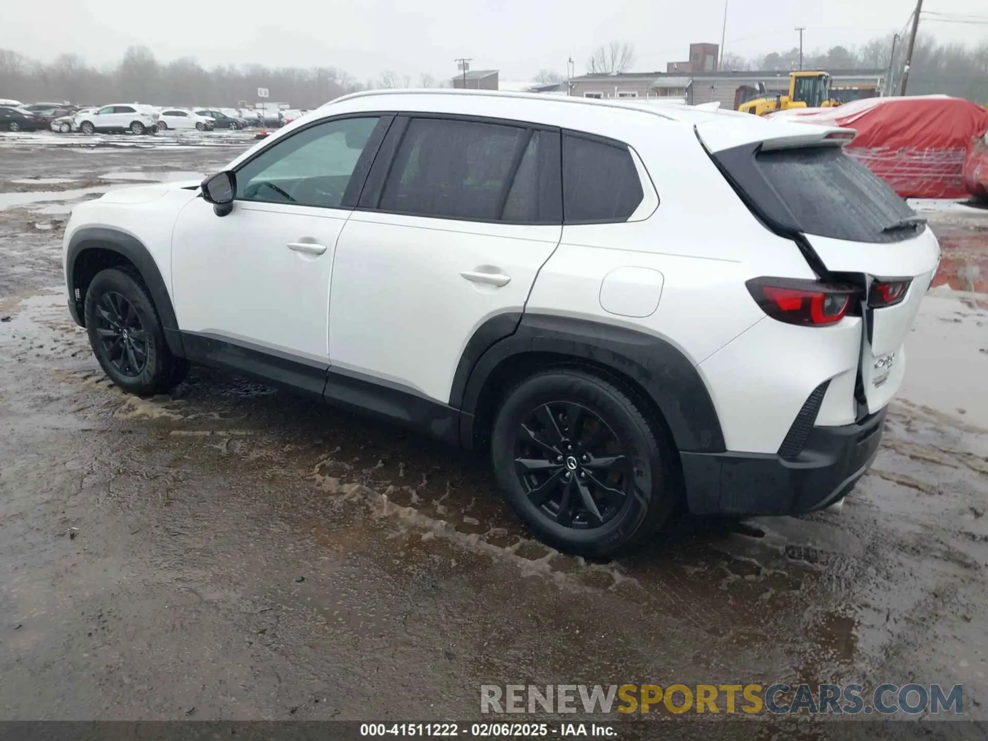 3 Photograph of a damaged car 7MMVABDM8RN162809 MAZDA CX-50 2024