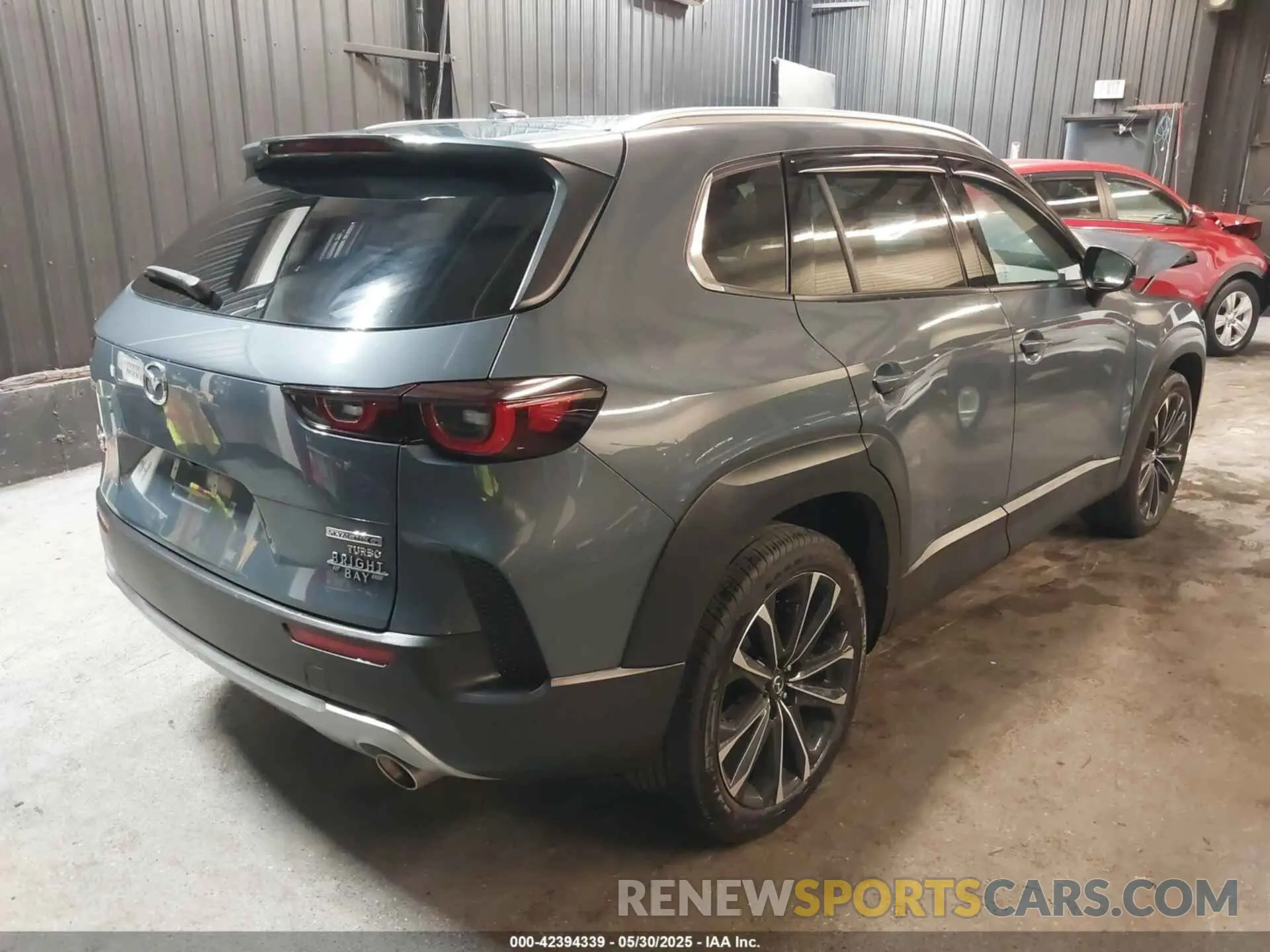 4 Photograph of a damaged car 7MMVABDY4RN179707 MAZDA CX-50 2024