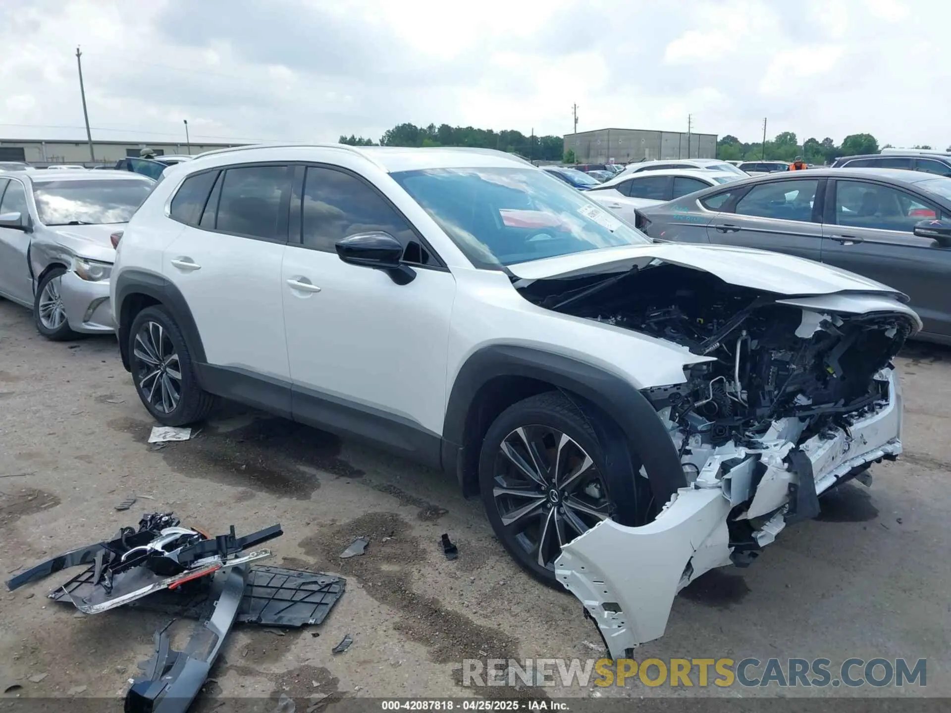 1 Photograph of a damaged car 7MMVABDY4RN214648 MAZDA CX-50 2024
