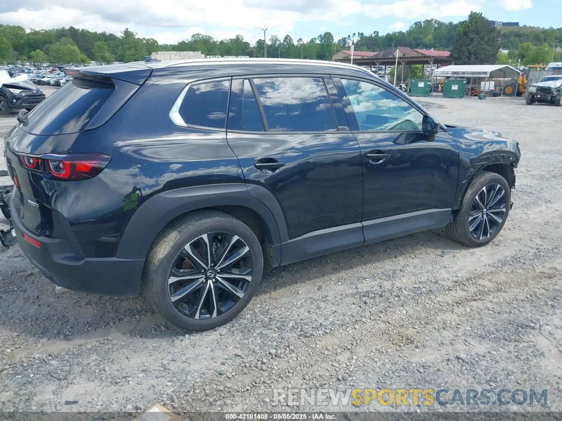 4 Photograph of a damaged car 7MMVABEM3RN168676 MAZDA CX-50 2024