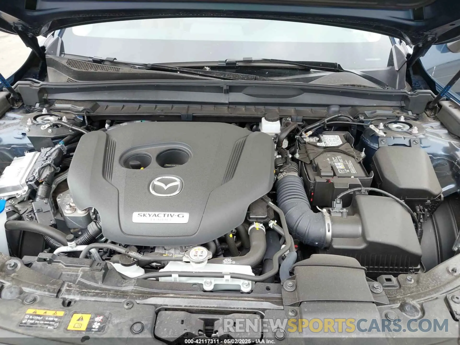 10 Photograph of a damaged car 7MMVABXY1RN237106 MAZDA CX-50 2024