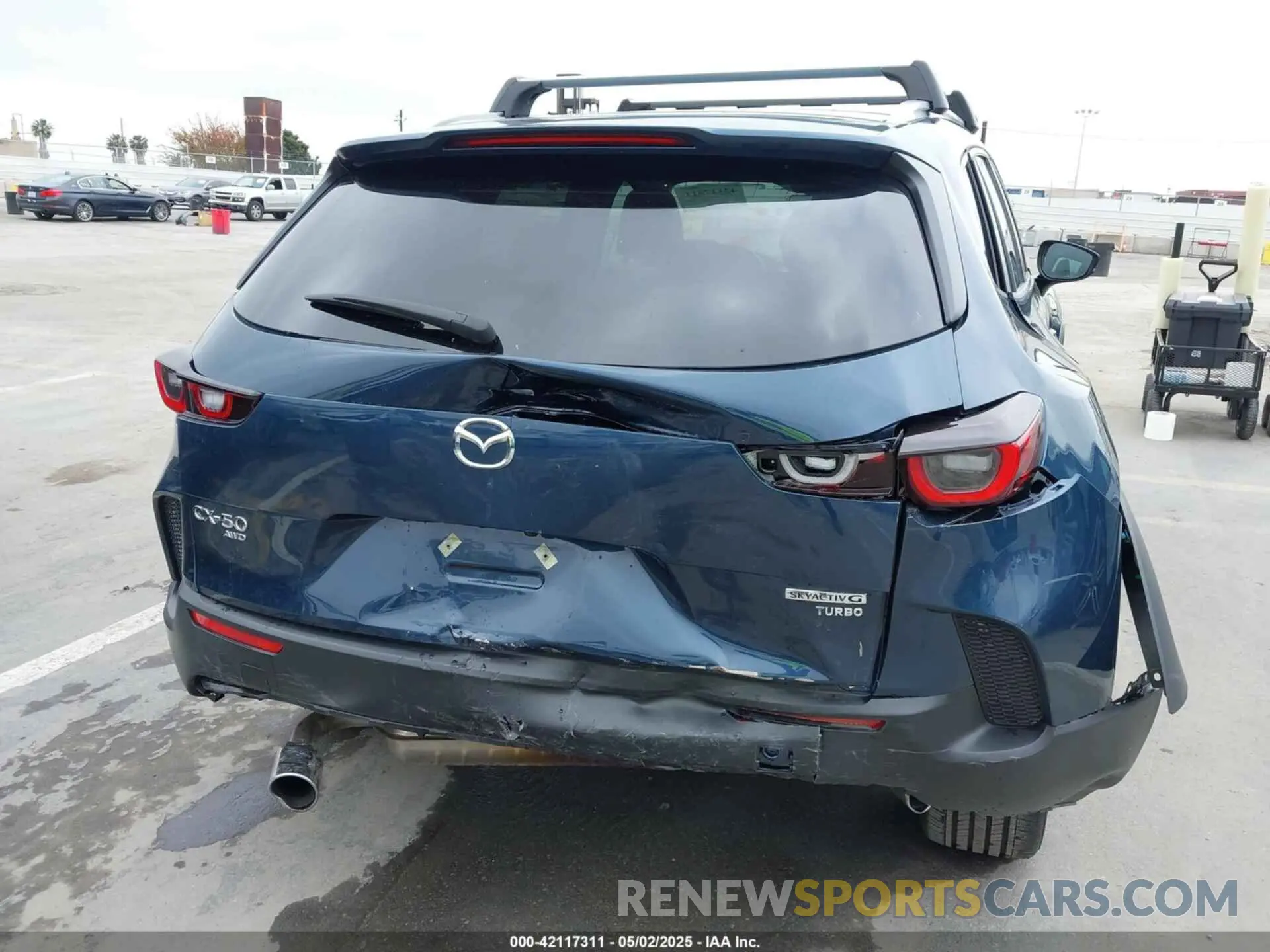 6 Photograph of a damaged car 7MMVABXY1RN237106 MAZDA CX-50 2024