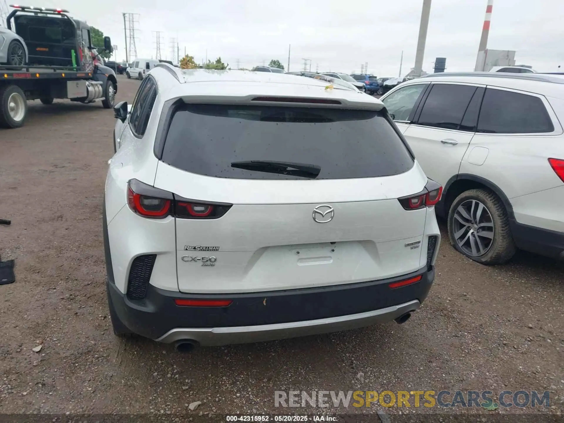 16 Photograph of a damaged car 7MMVABXY5RN179095 MAZDA CX-50 2024