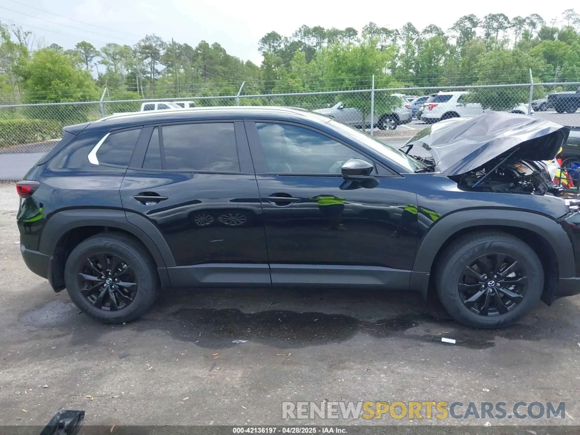 13 Photograph of a damaged car 7MMVABAMXSN326118 MAZDA CX-50 2025