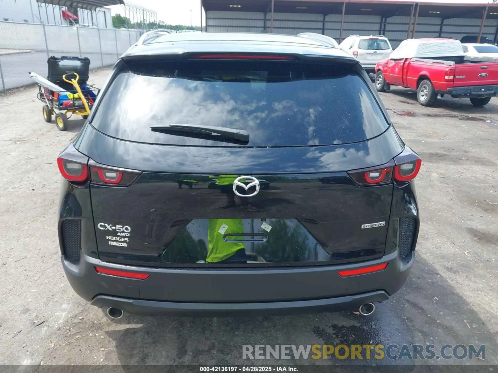 16 Photograph of a damaged car 7MMVABAMXSN326118 MAZDA CX-50 2025