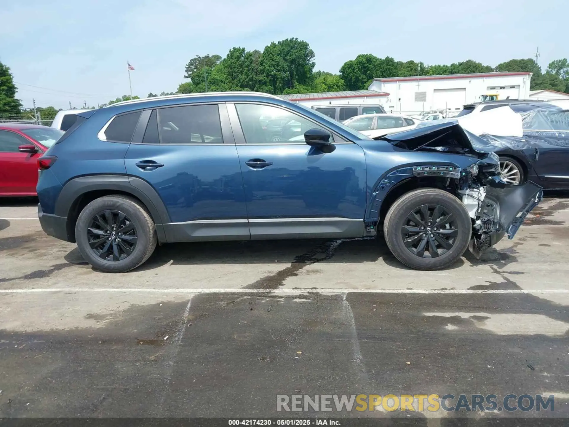 13 Photograph of a damaged car 7MMVABBM1SN346708 MAZDA CX-50 2025