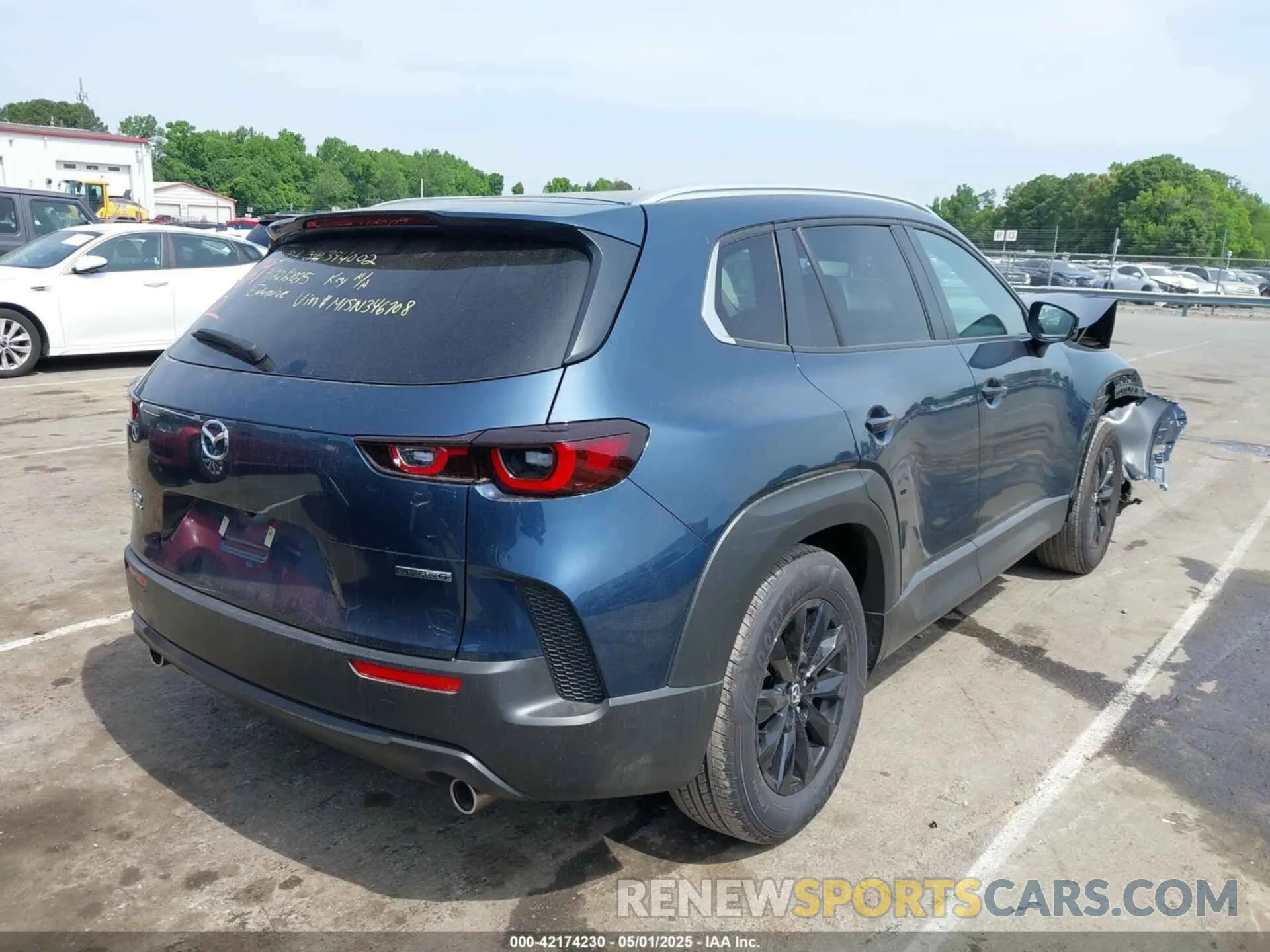 4 Photograph of a damaged car 7MMVABBM1SN346708 MAZDA CX-50 2025