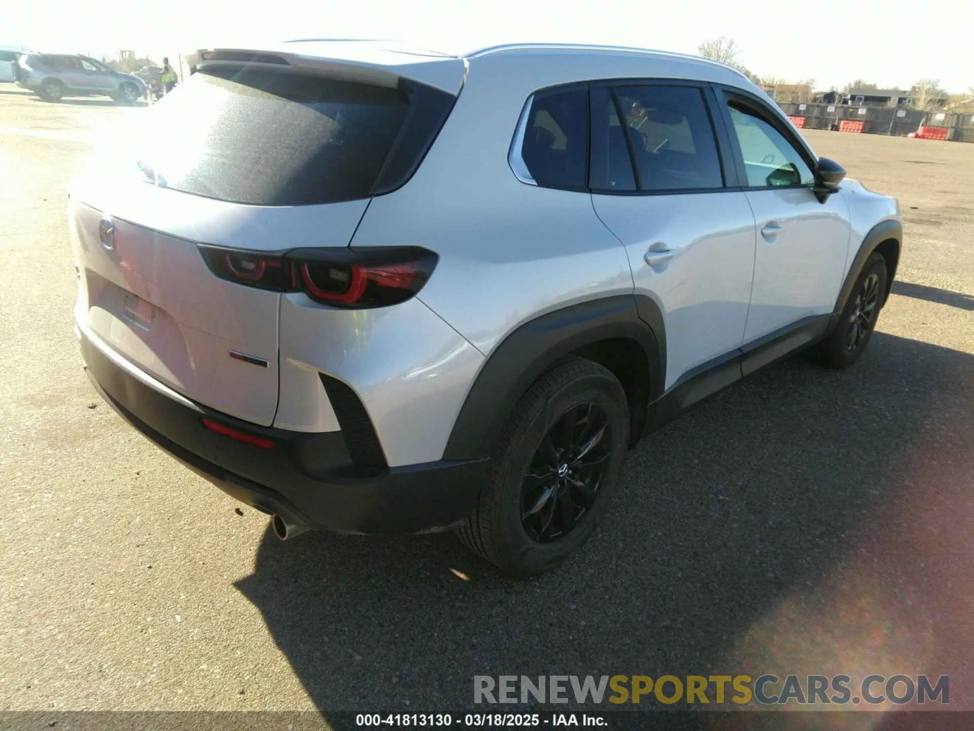 4 Photograph of a damaged car 7MMVABBM7SN304740 MAZDA CX-50 2025