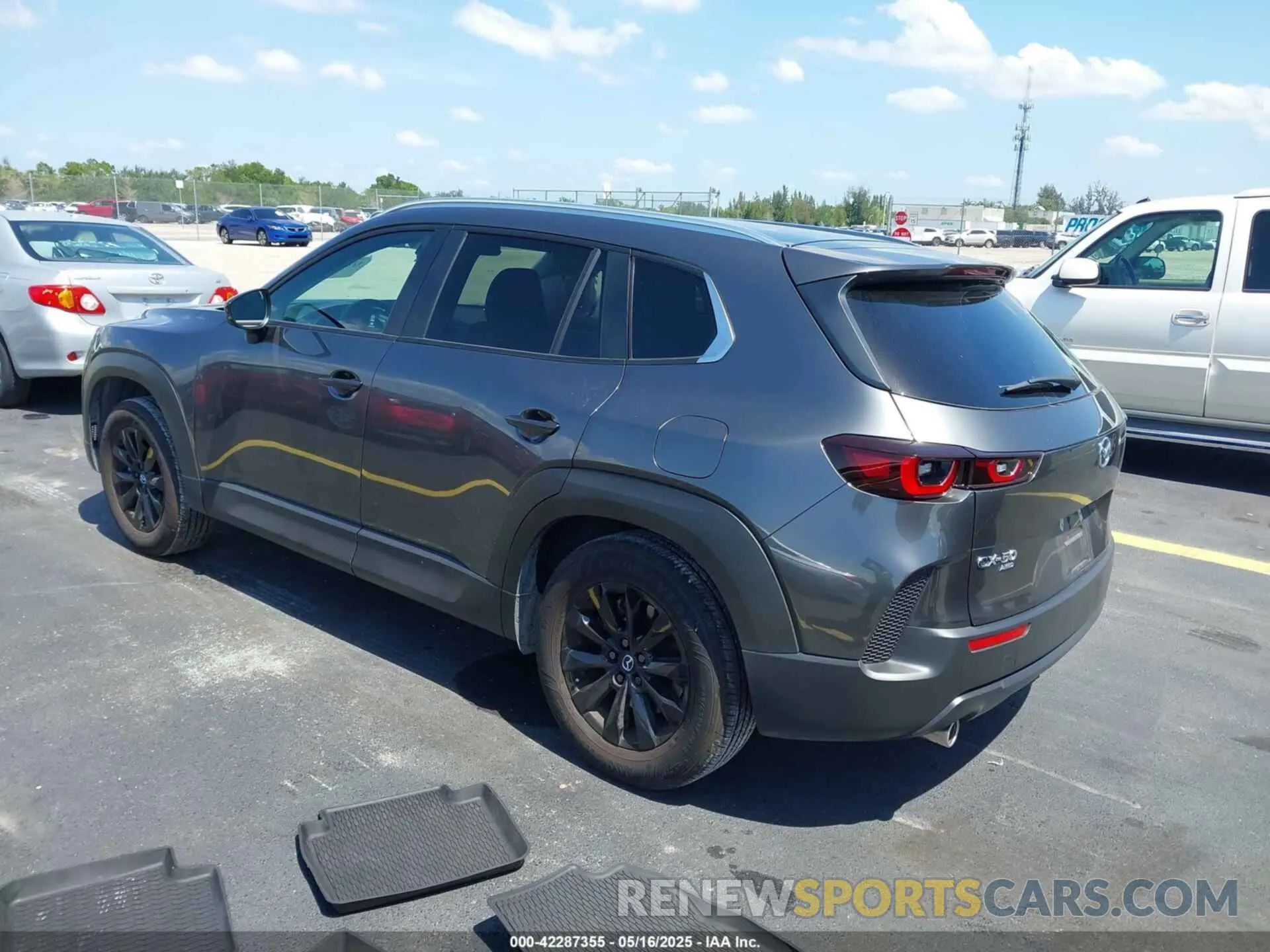 3 Photograph of a damaged car 7MMVABBM9SN316758 MAZDA CX-50 2025