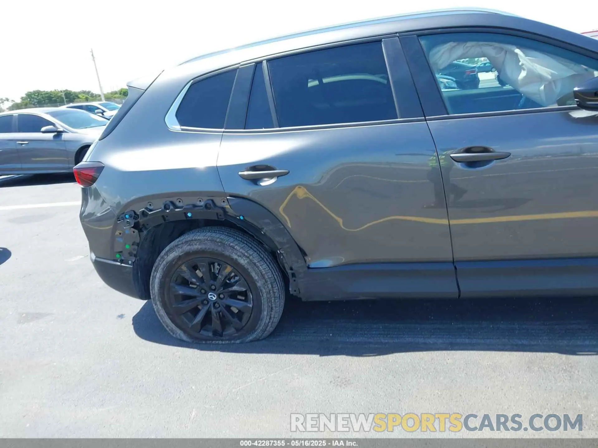 6 Photograph of a damaged car 7MMVABBM9SN316758 MAZDA CX-50 2025