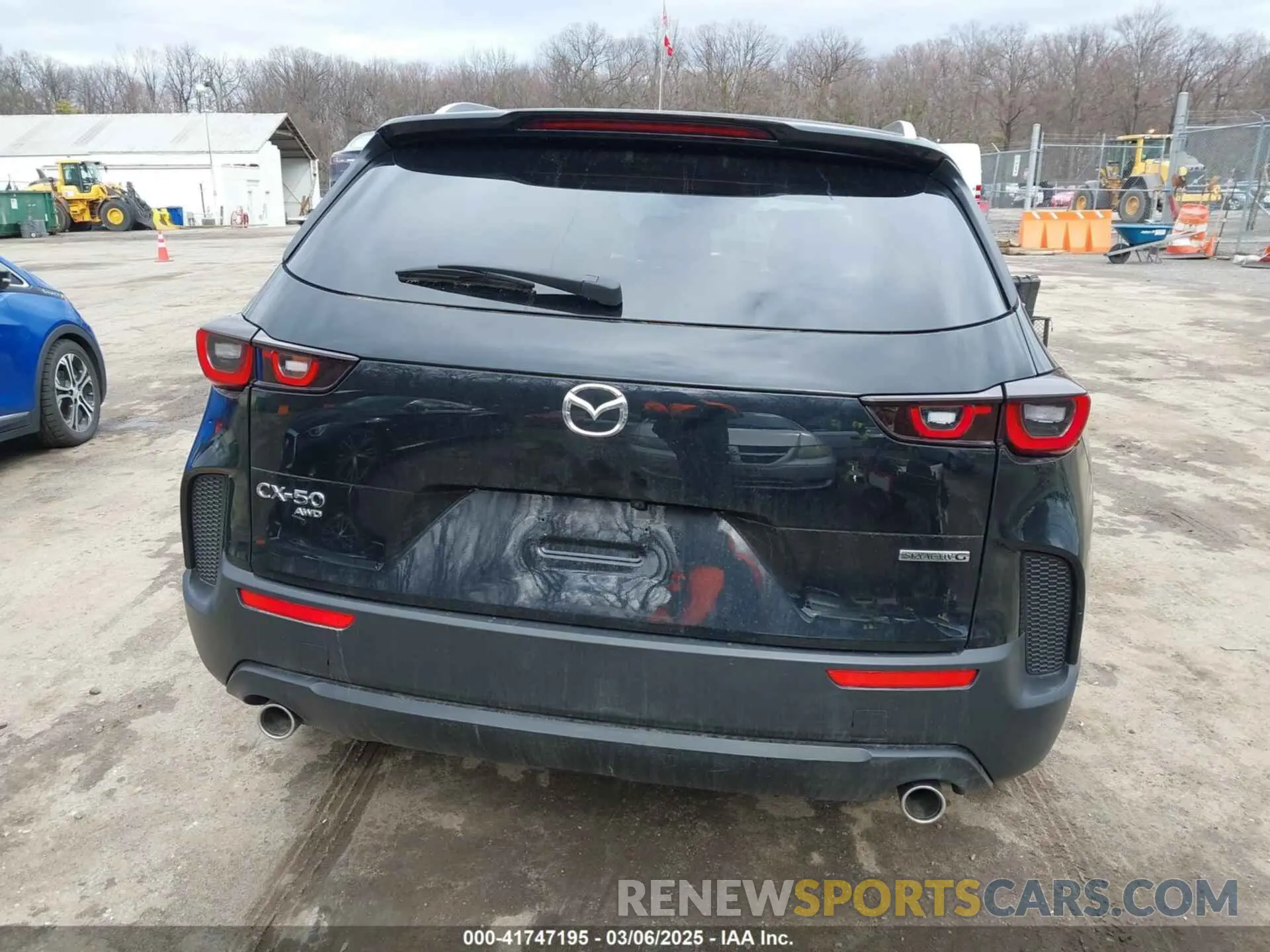17 Photograph of a damaged car 7MMVABBMXSN312752 MAZDA CX-50 2025