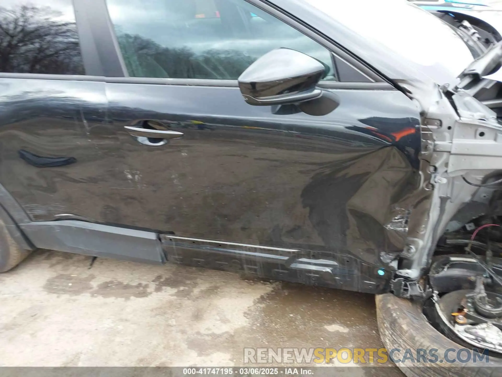 18 Photograph of a damaged car 7MMVABBMXSN312752 MAZDA CX-50 2025