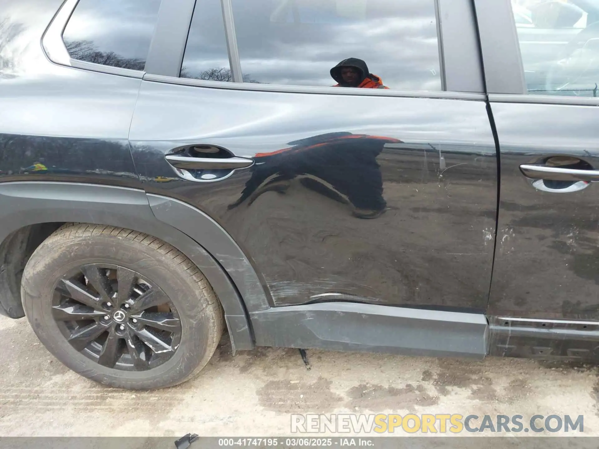 19 Photograph of a damaged car 7MMVABBMXSN312752 MAZDA CX-50 2025