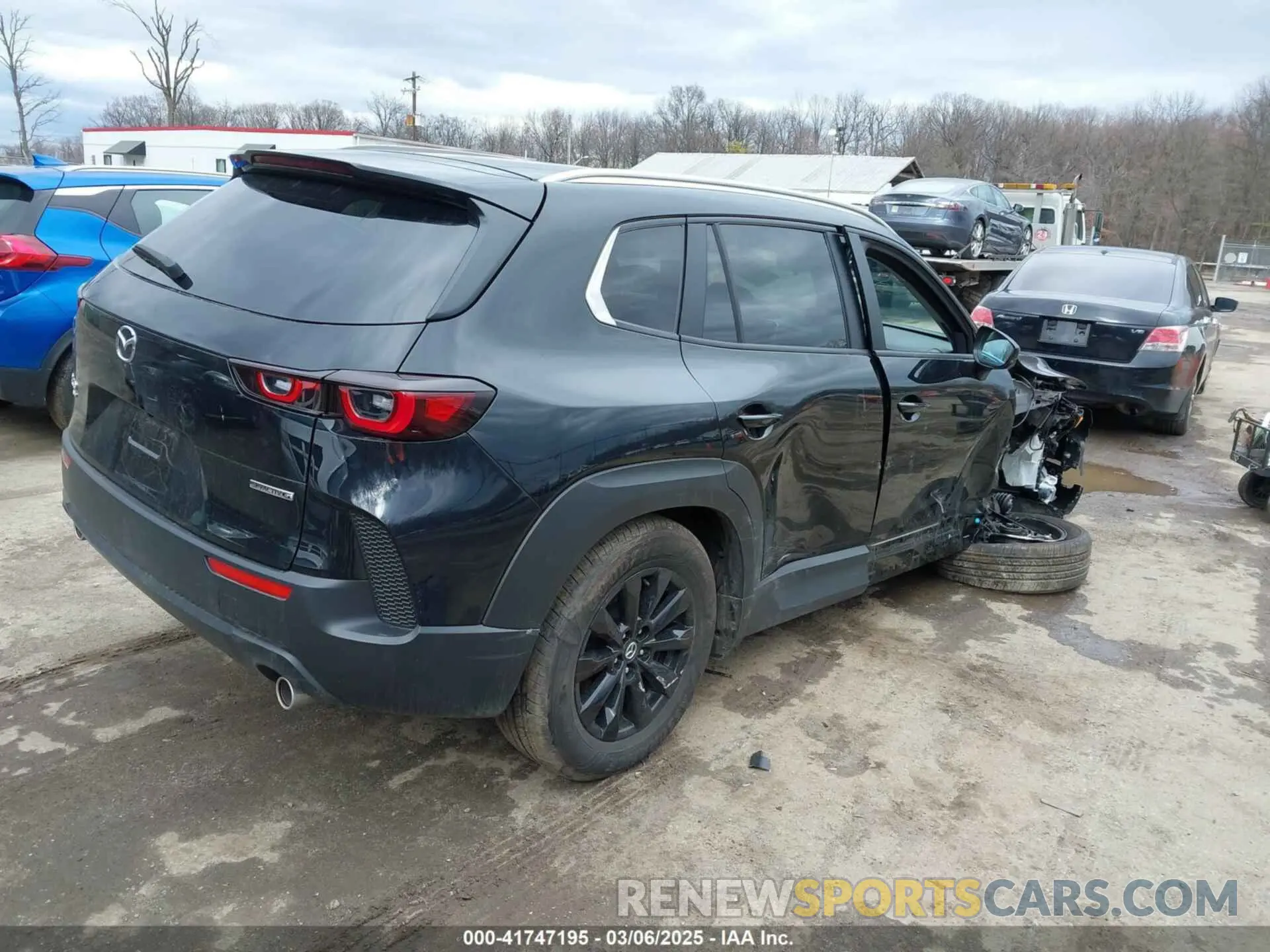 4 Photograph of a damaged car 7MMVABBMXSN312752 MAZDA CX-50 2025